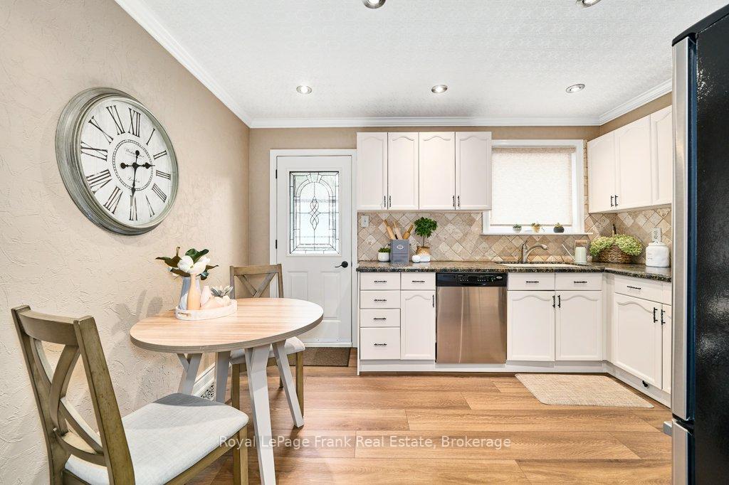 Photo 20 of 1006 Cardinal Court, Oshawa, Eastdale — HOMEH
