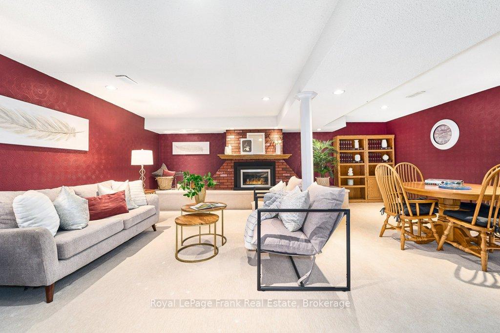 Photo 33 of 1006 Cardinal Court, Oshawa, Eastdale — HOMEH