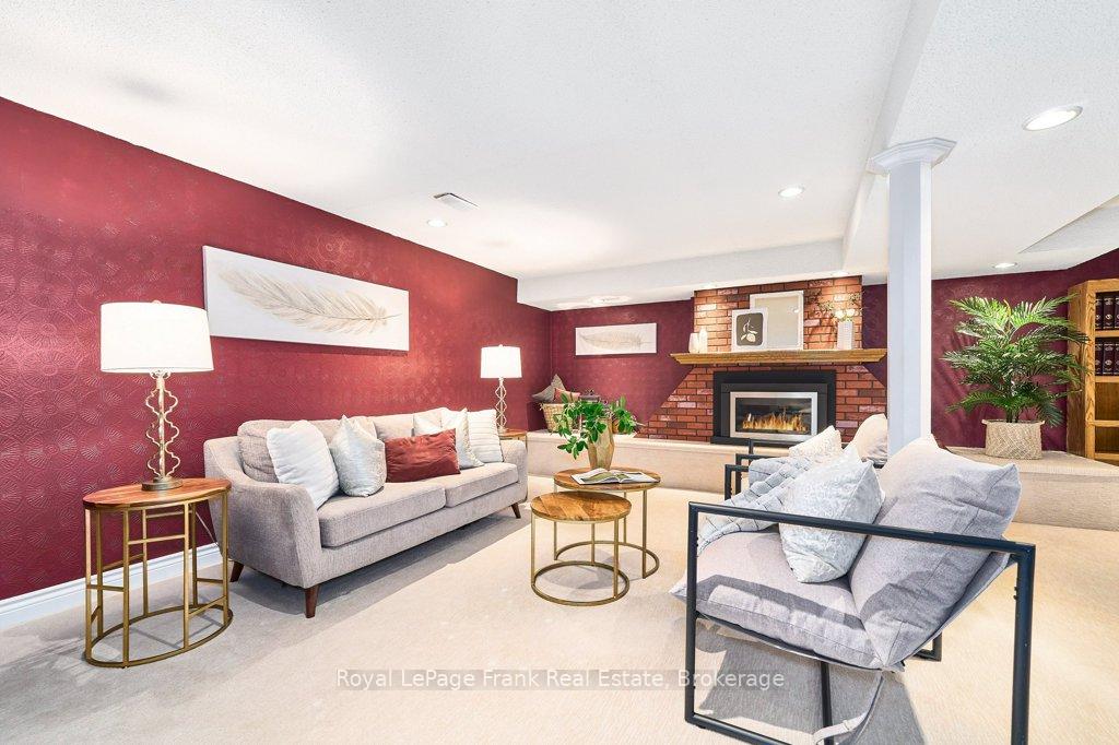 Photo 34 of 1006 Cardinal Court, Oshawa, Eastdale — HOMEH