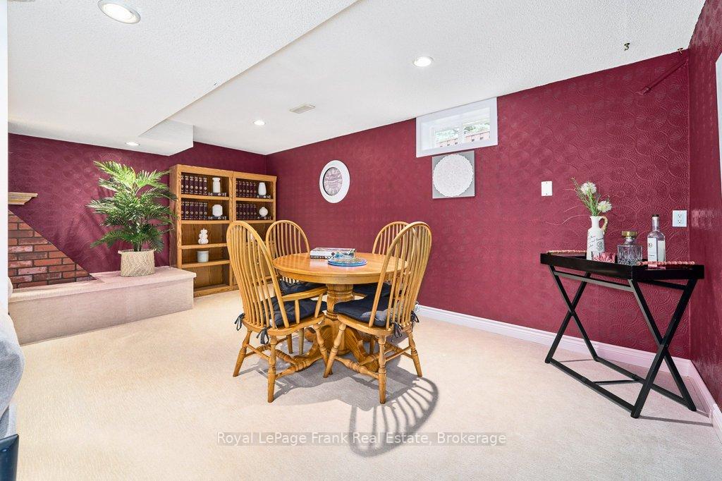 Photo 36 of 1006 Cardinal Court, Oshawa, Eastdale — HOMEH