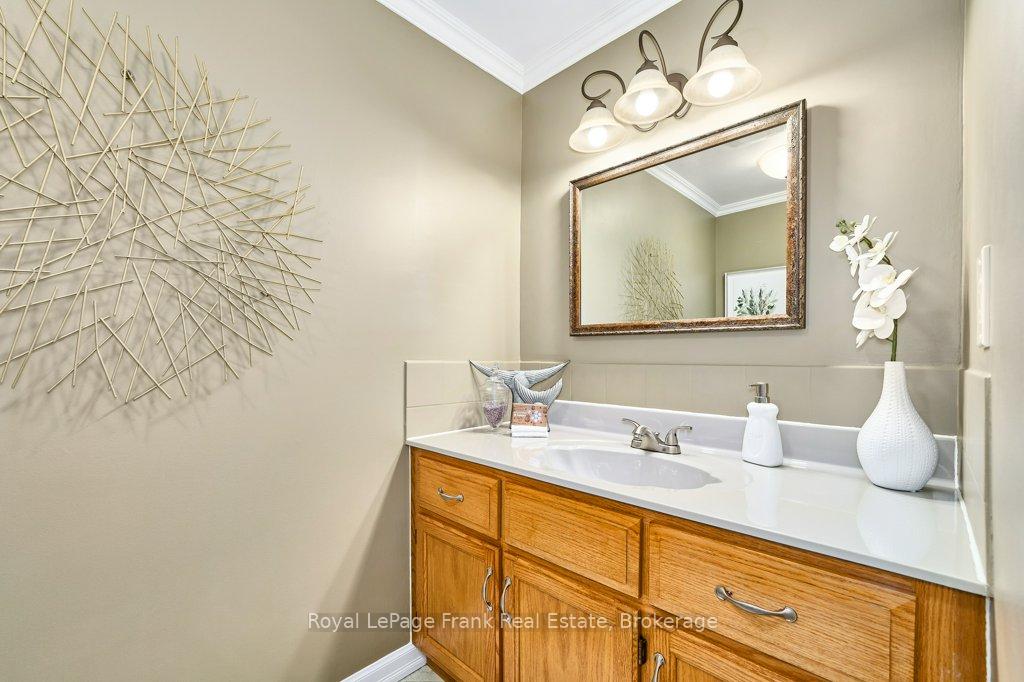 Photo 38 of 1006 Cardinal Court, Oshawa, Eastdale — HOMEH