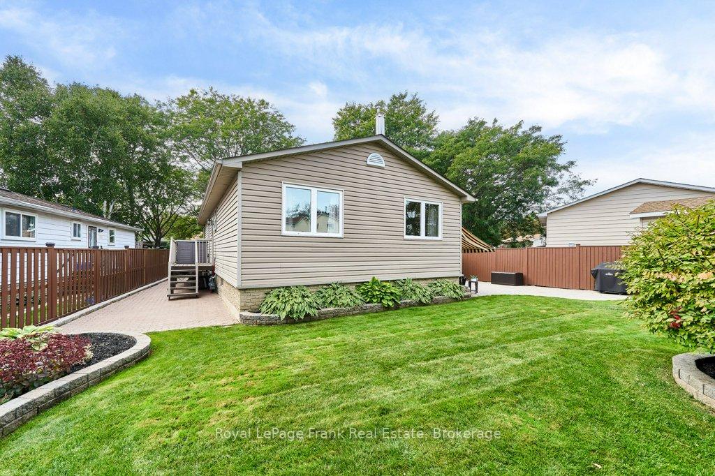Photo 45 of 1006 Cardinal Court, Oshawa, Eastdale — HOMEH