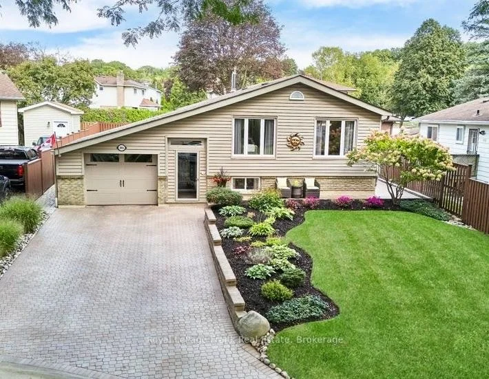Photo 5 of 1006 Cardinal Court, Oshawa, Eastdale — HOMEH