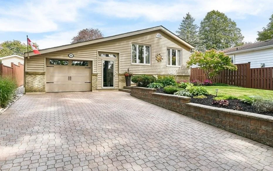 Photo 7 of 1006 Cardinal Court, Oshawa, Eastdale — HOMEH