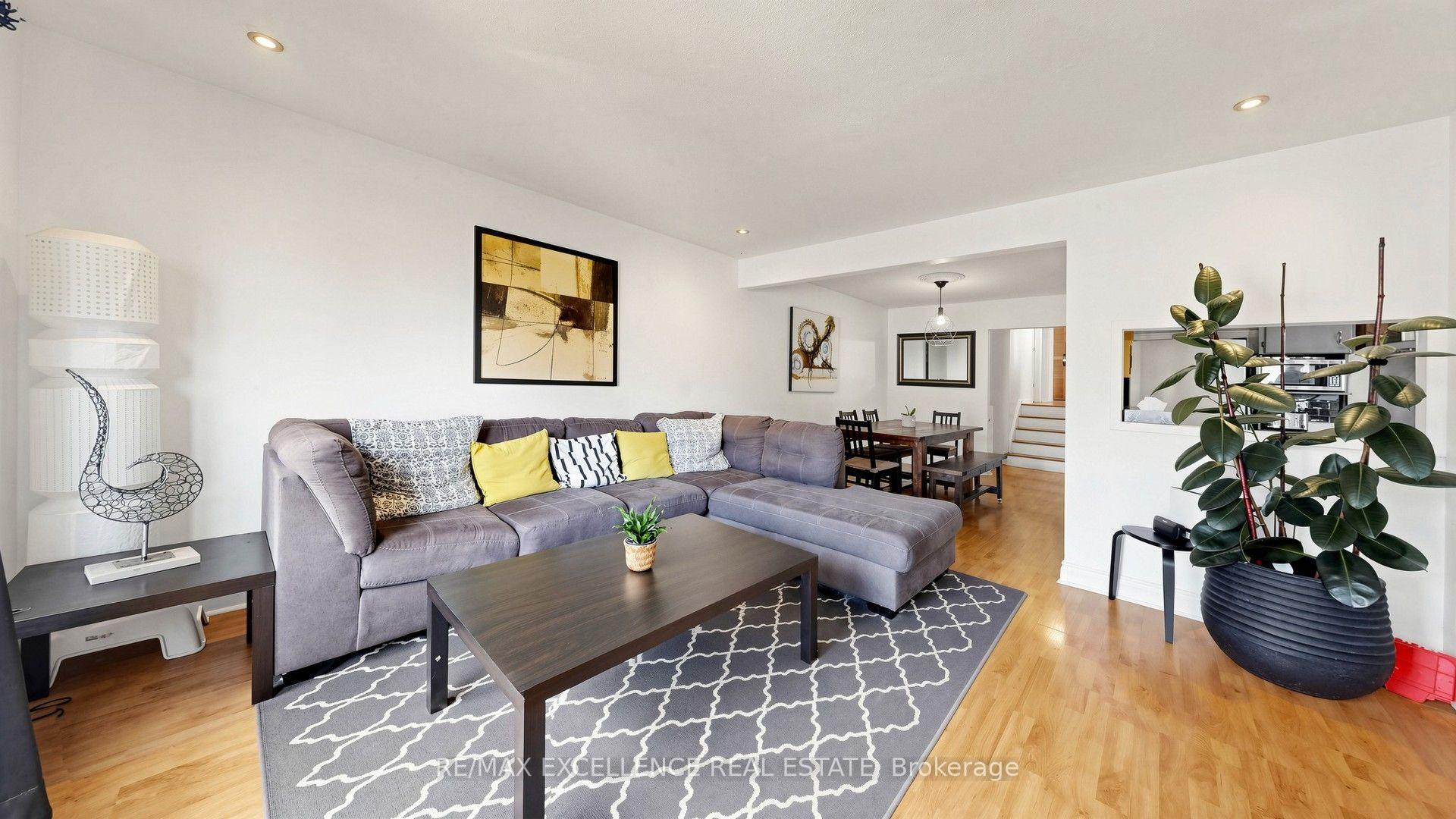 Photo 6 of 28 Glenvale Boulevard, Brampton, Northgate — HOMEH