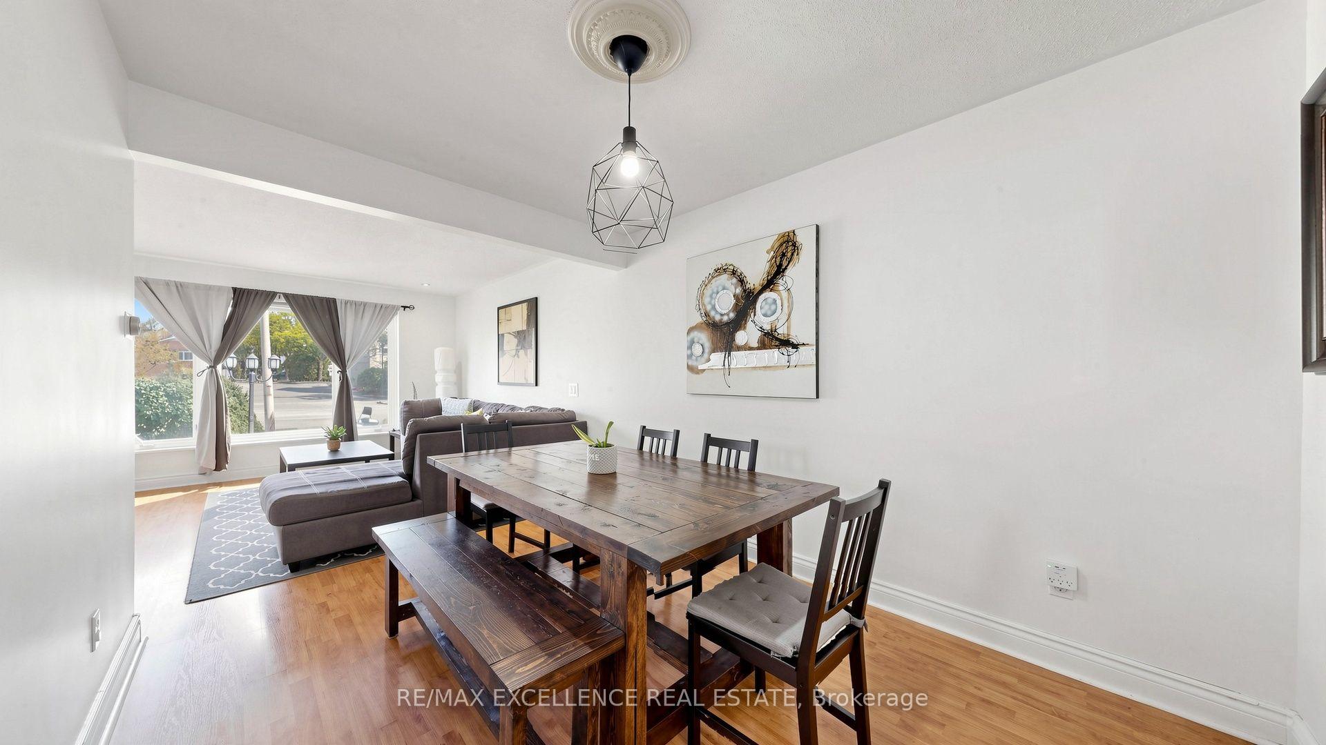 Photo 9 of 28 Glenvale Boulevard, Brampton, Northgate — HOMEH