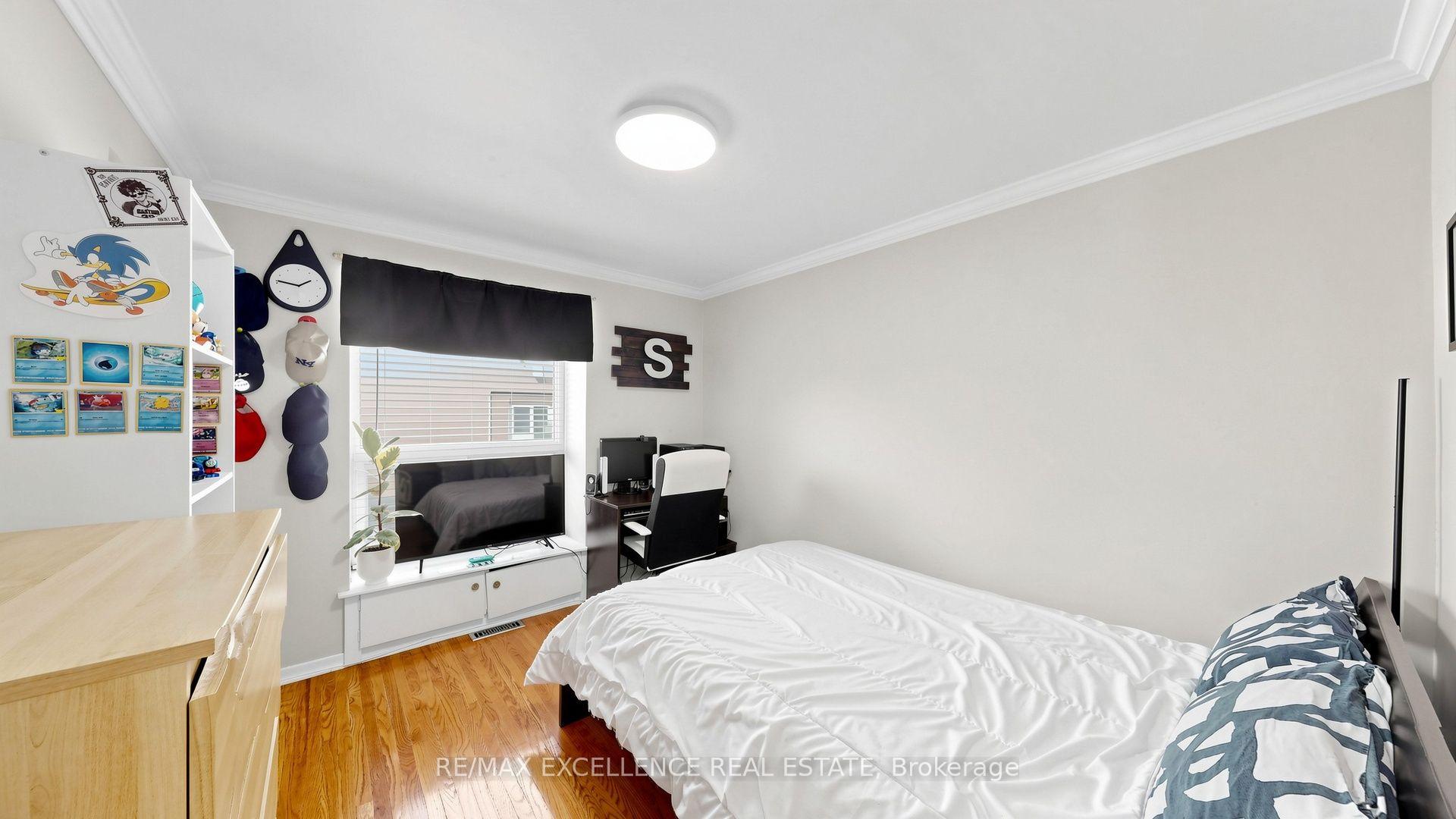Photo 18 of 28 Glenvale Boulevard, Brampton, Northgate — HOMEH