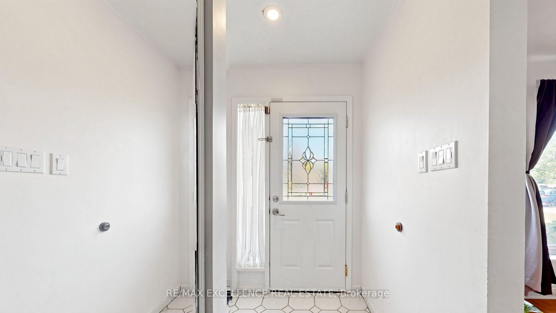 Photo 31 of 28 Glenvale Boulevard, Brampton, Northgate — HOMEH