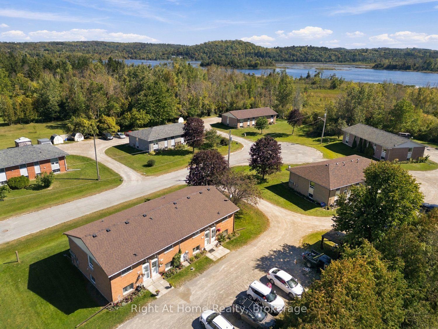 Photo 1 of Unit C, 103 Rita Crescent, Kawartha Lakes, Omemee — HOMEH