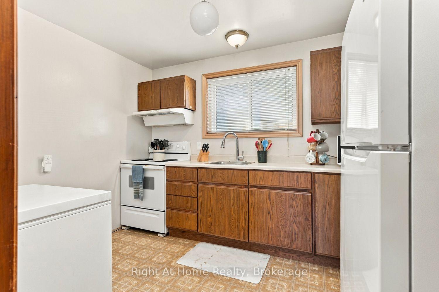 Photo 14 of Unit C, 103 Rita Crescent, Kawartha Lakes, Omemee — HOMEH