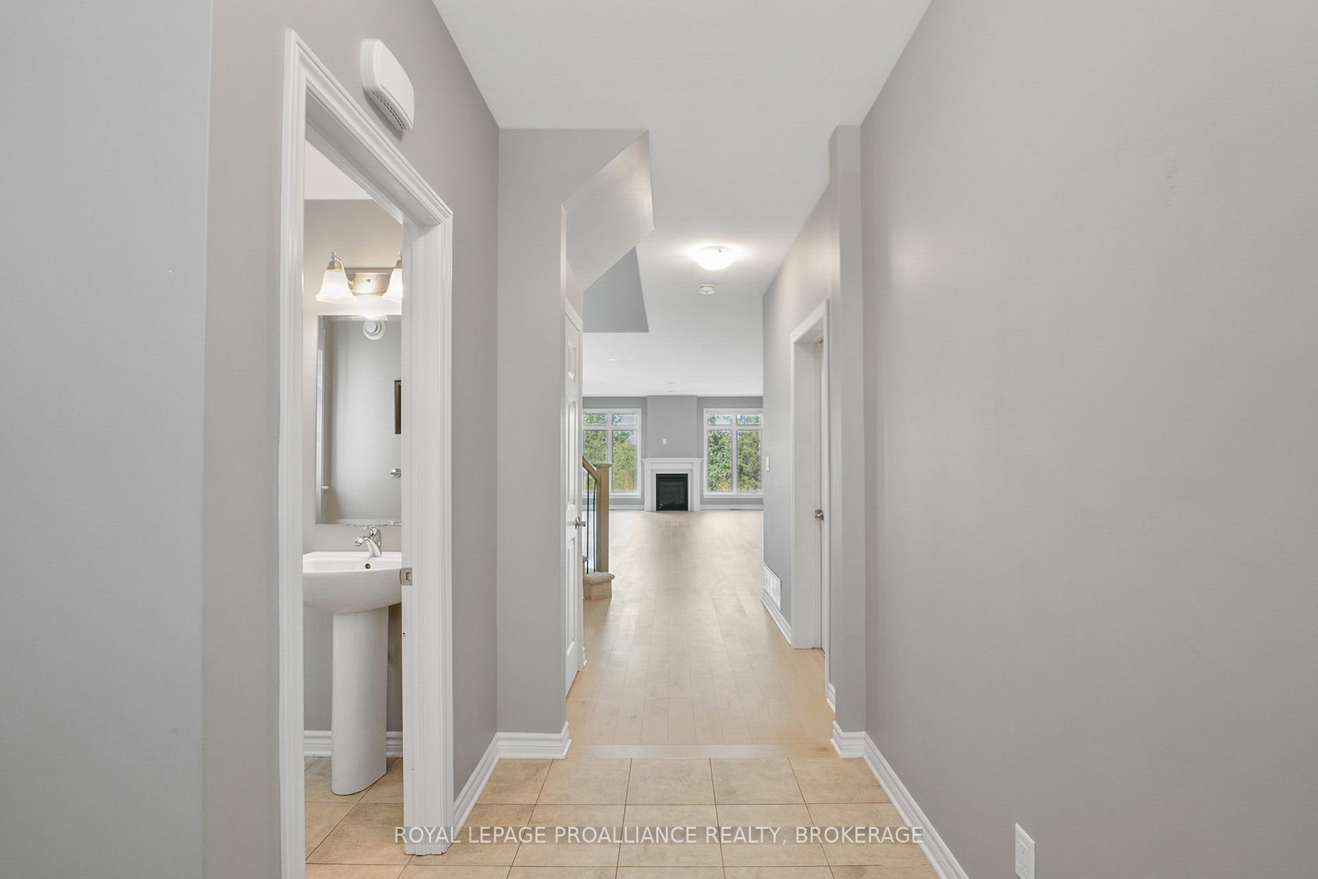 Photo 2 of 1374 Monarch Drive, Kingston, City Northwest — HOMEH