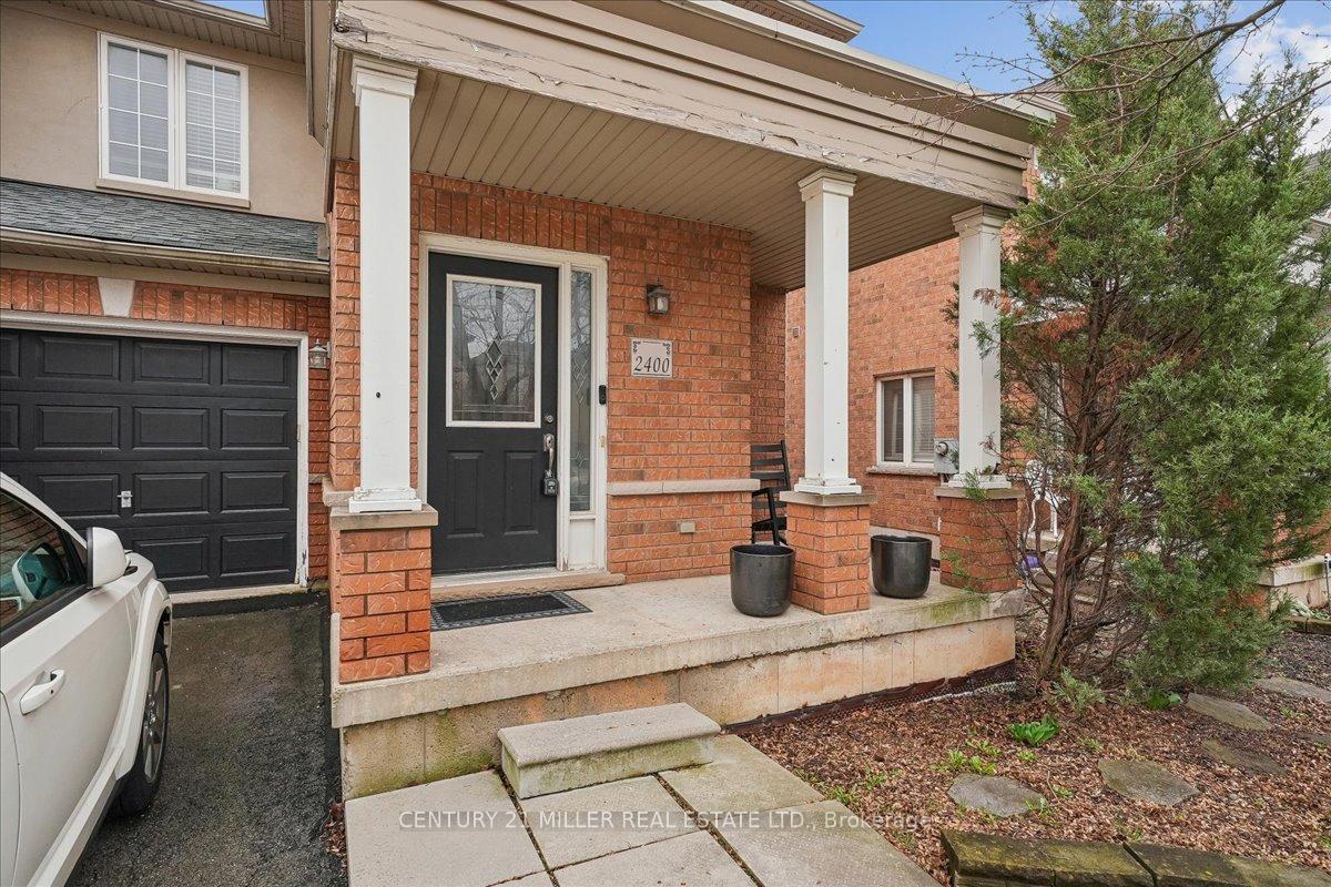 Photo 2 of 2400 Sequoia Way, Oakville, Westmount — HOMEH