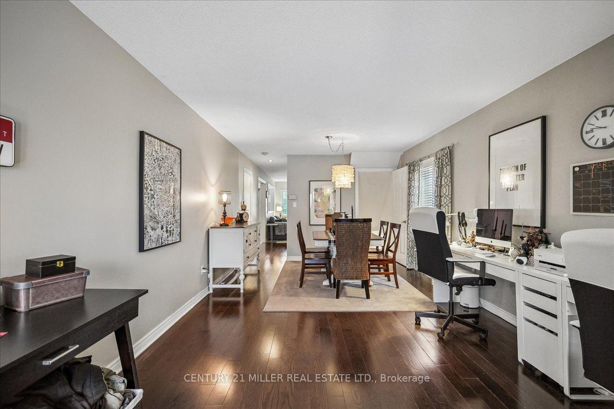 Photo 6 of 2400 Sequoia Way, Oakville, Westmount — HOMEH