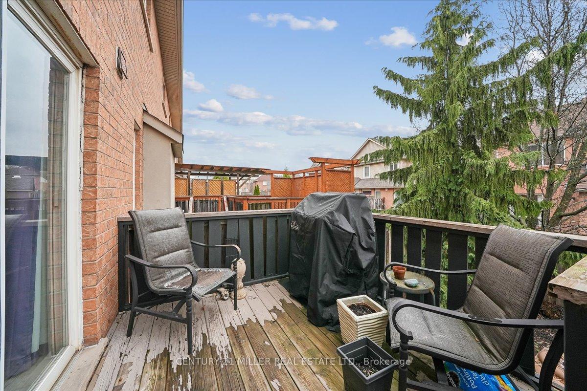 Photo 33 of 2400 Sequoia Way, Oakville, Westmount — HOMEH