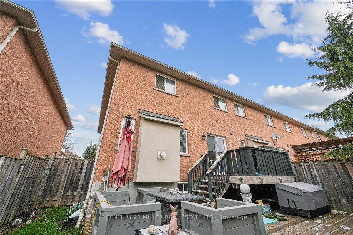 Photo 36 of 2400 Sequoia Way, Oakville, Westmount — HOMEH