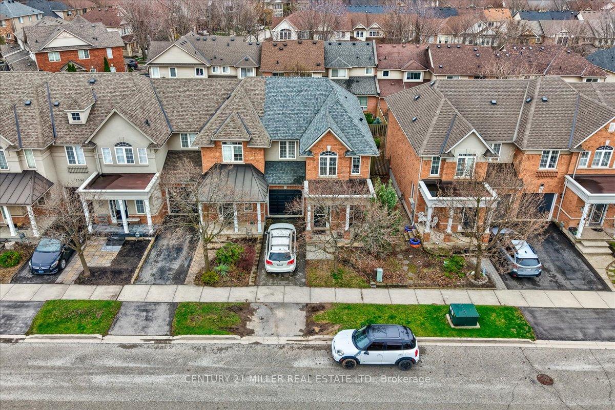 Photo 37 of 2400 Sequoia Way, Oakville, Westmount — HOMEH