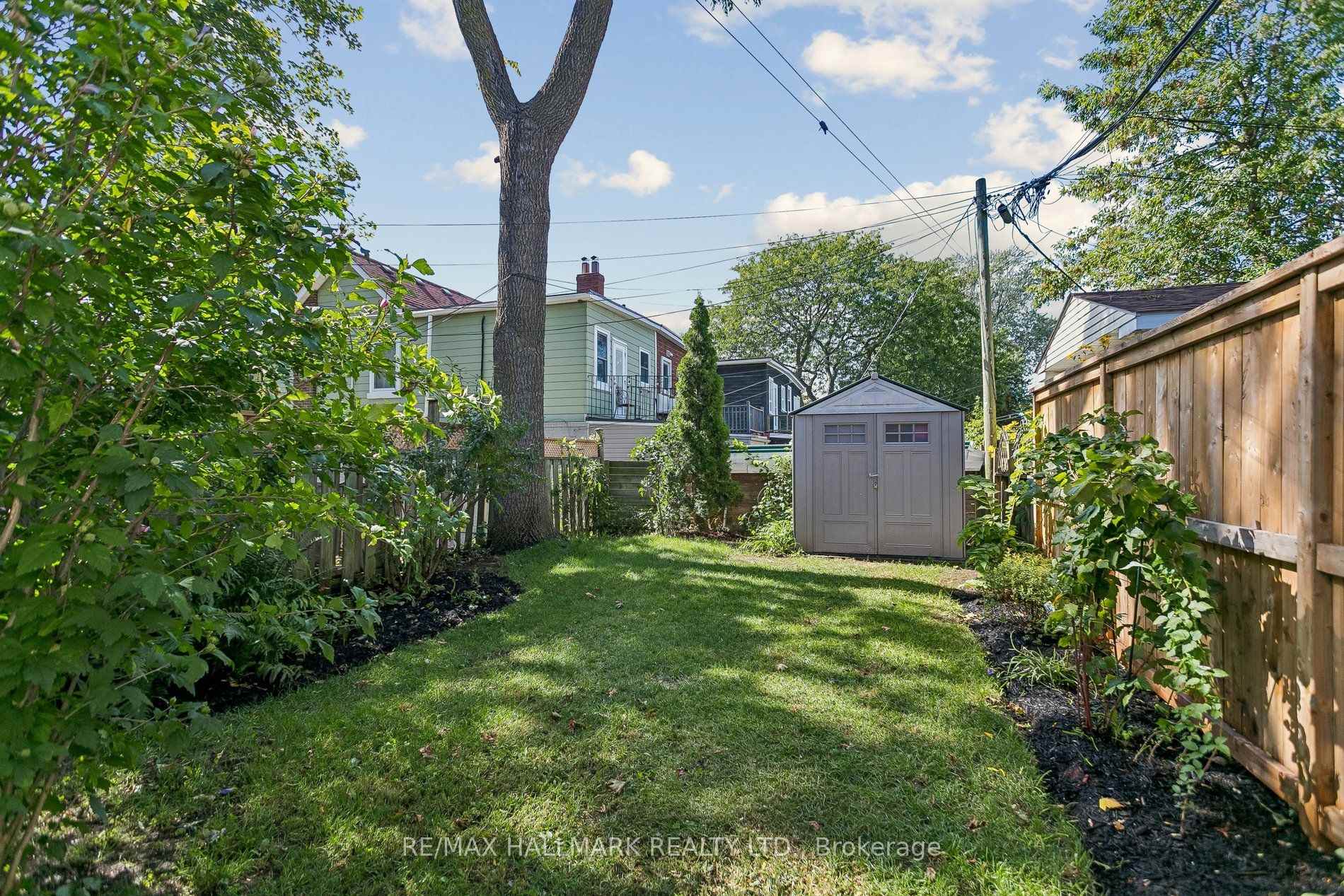 Photo 17 of 8 Hillingdon Avenue, Toronto, Woodbine Corridor — HOMEH