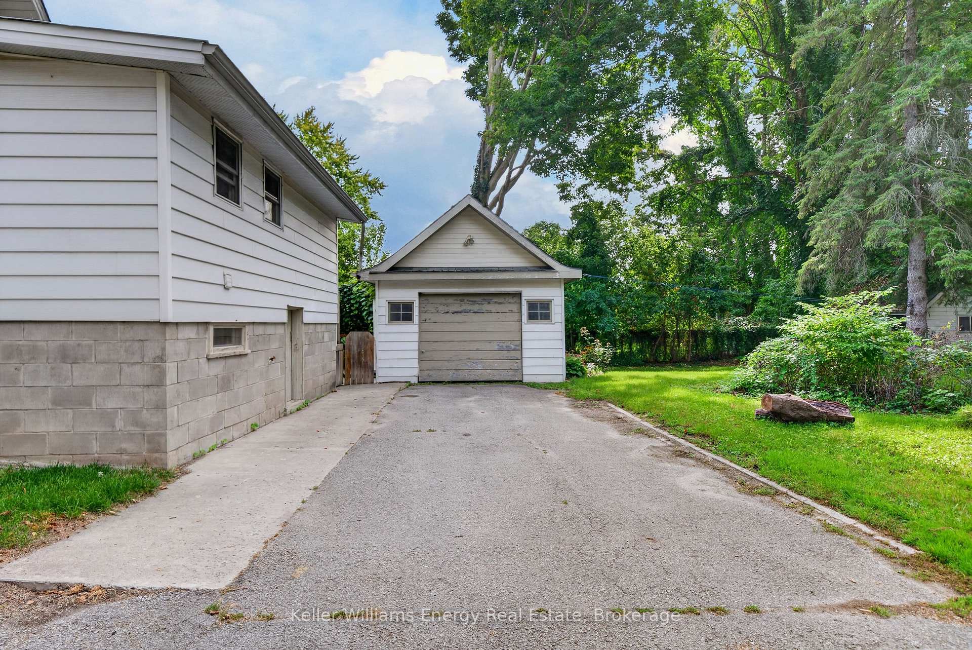 Photo 43 of 3 Downes Avenue, Prince Edward County, Picton Ward — HOMEH