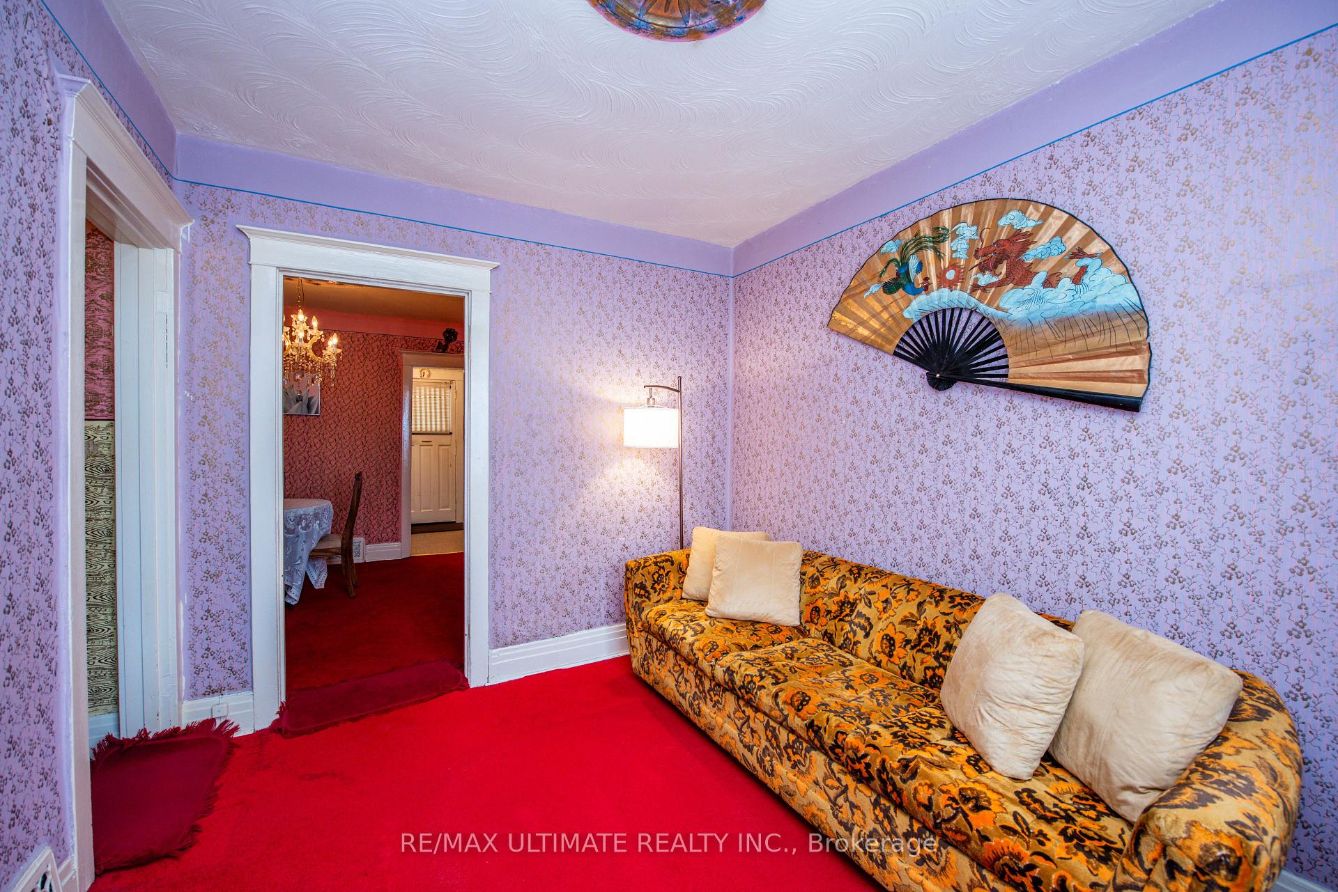 Photo 11 of 127 Salem Avenue, Toronto, Dovercourt-Wallace Emerson-Junction — HOMEH