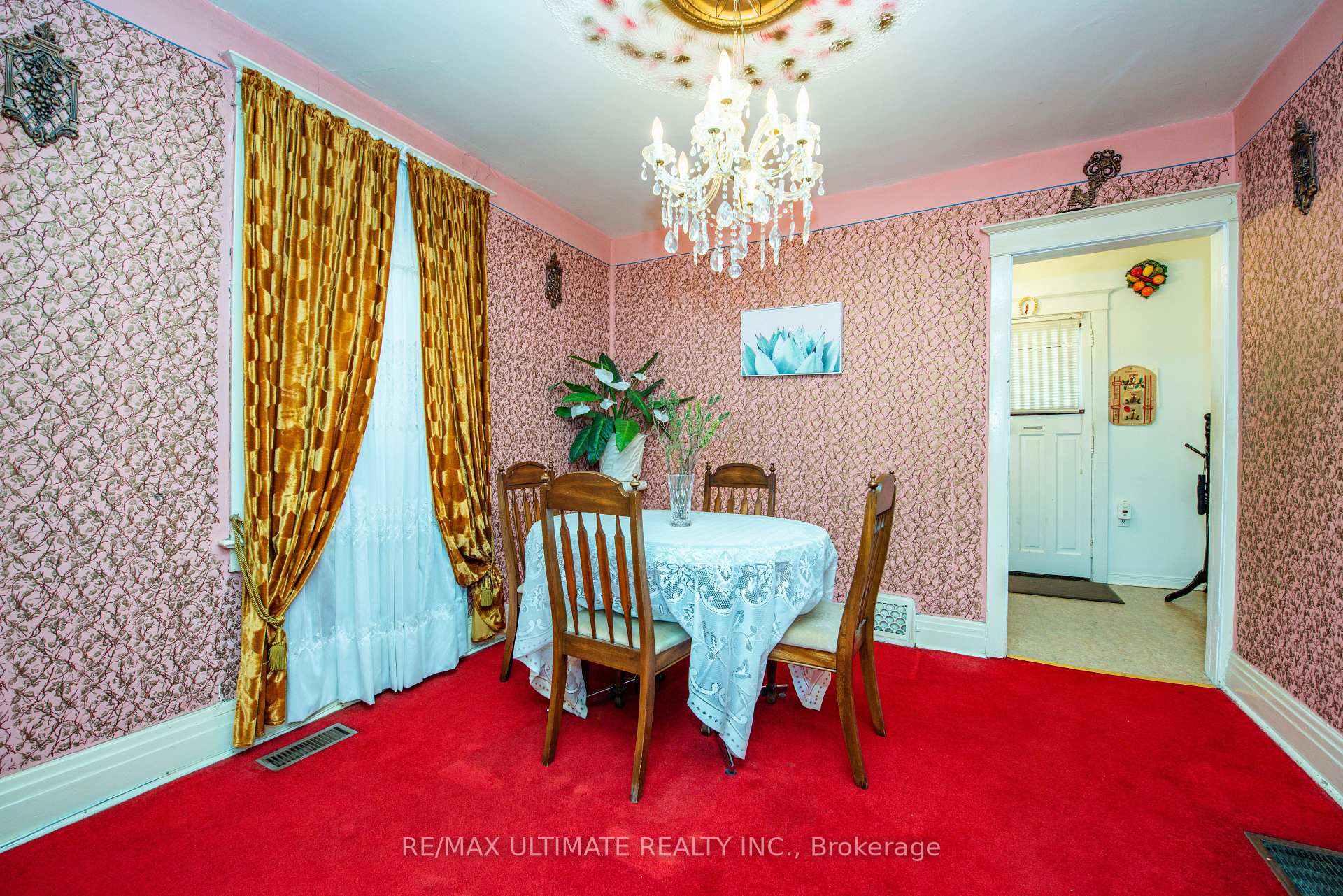 Photo 13 of 127 Salem Avenue, Toronto, Dovercourt-Wallace Emerson-Junction — HOMEH