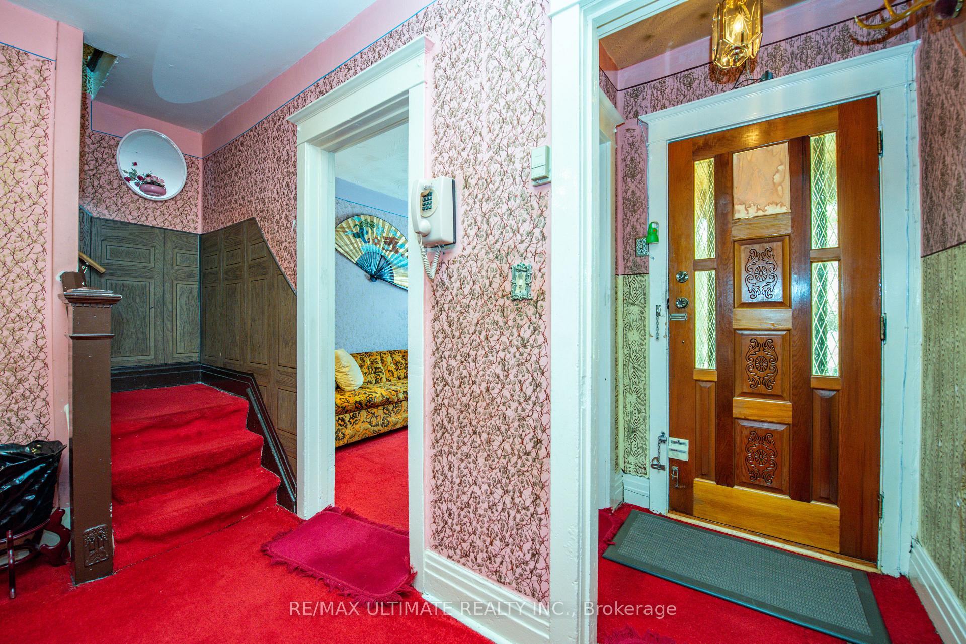Photo 16 of 127 Salem Avenue, Toronto, Dovercourt-Wallace Emerson-Junction — HOMEH