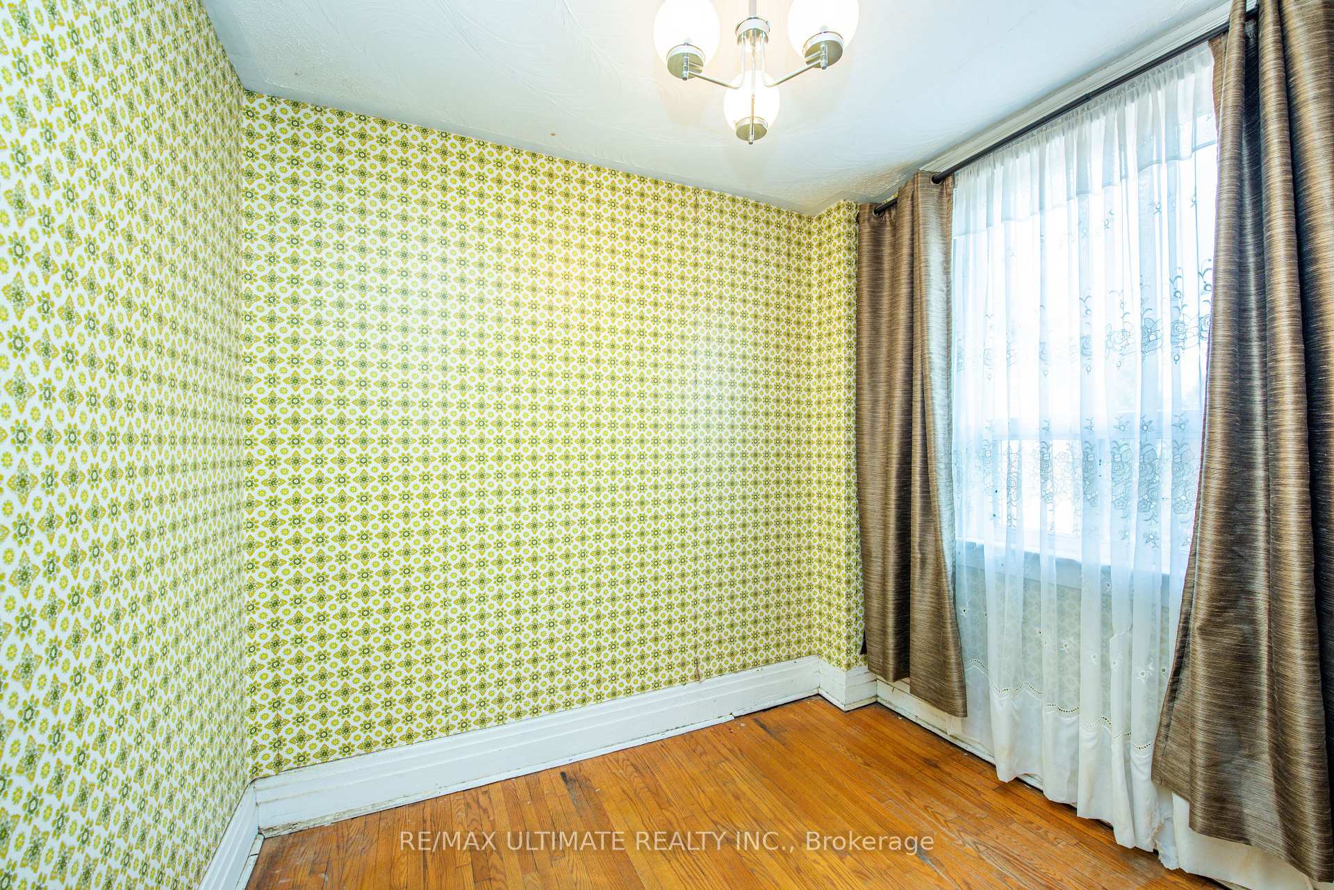 Photo 23 of 127 Salem Avenue, Toronto, Dovercourt-Wallace Emerson-Junction — HOMEH