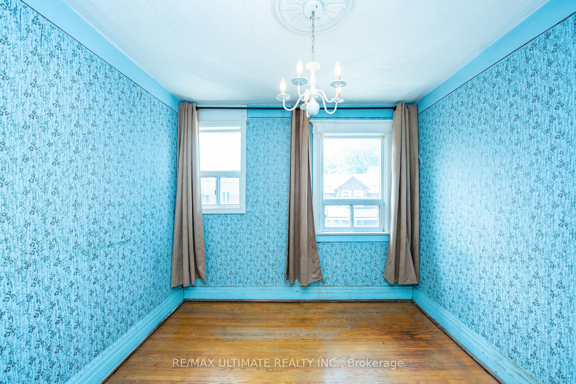 Photo 31 of 127 Salem Avenue, Toronto, Dovercourt-Wallace Emerson-Junction — HOMEH