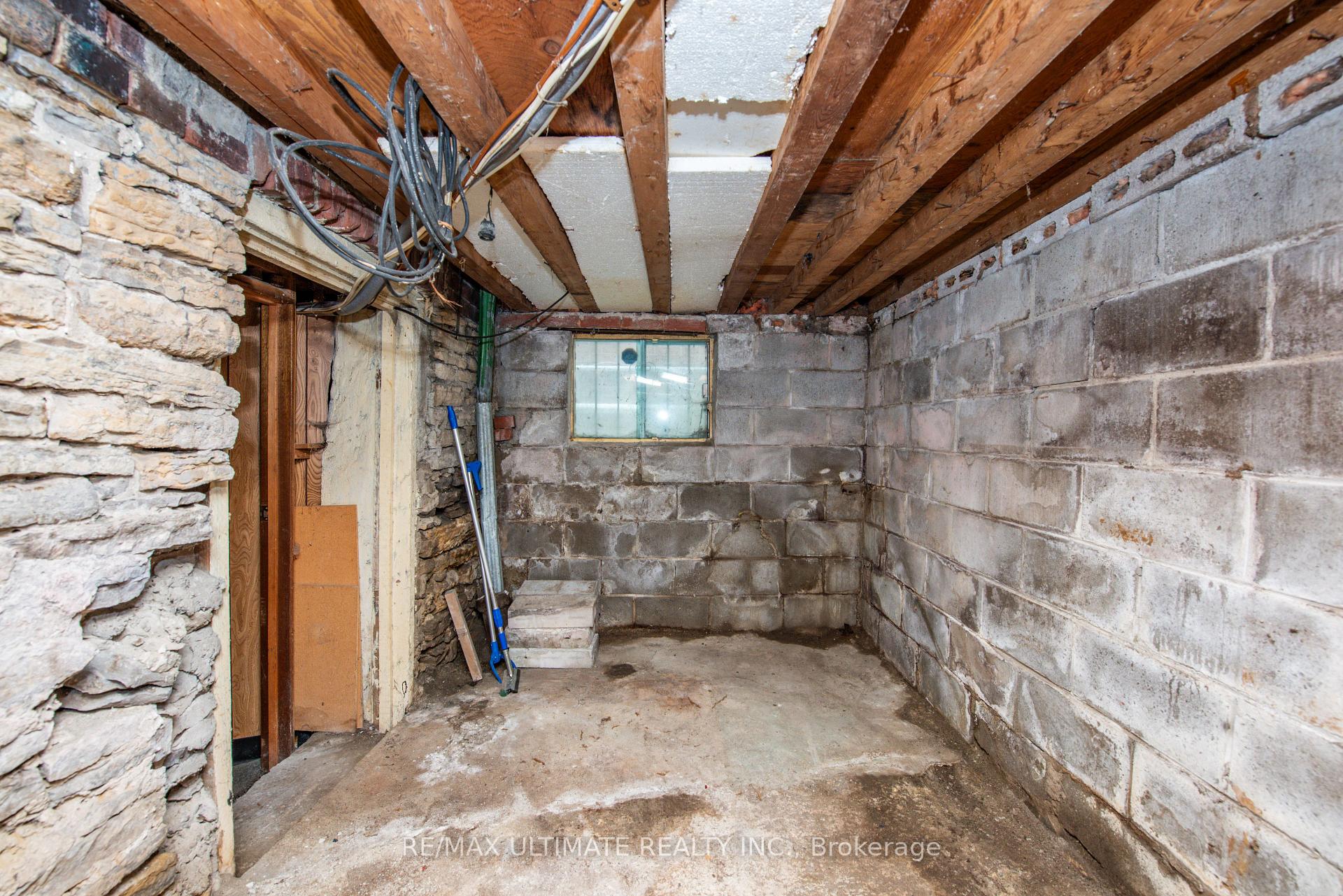Photo 35 of 127 Salem Avenue, Toronto, Dovercourt-Wallace Emerson-Junction — HOMEH