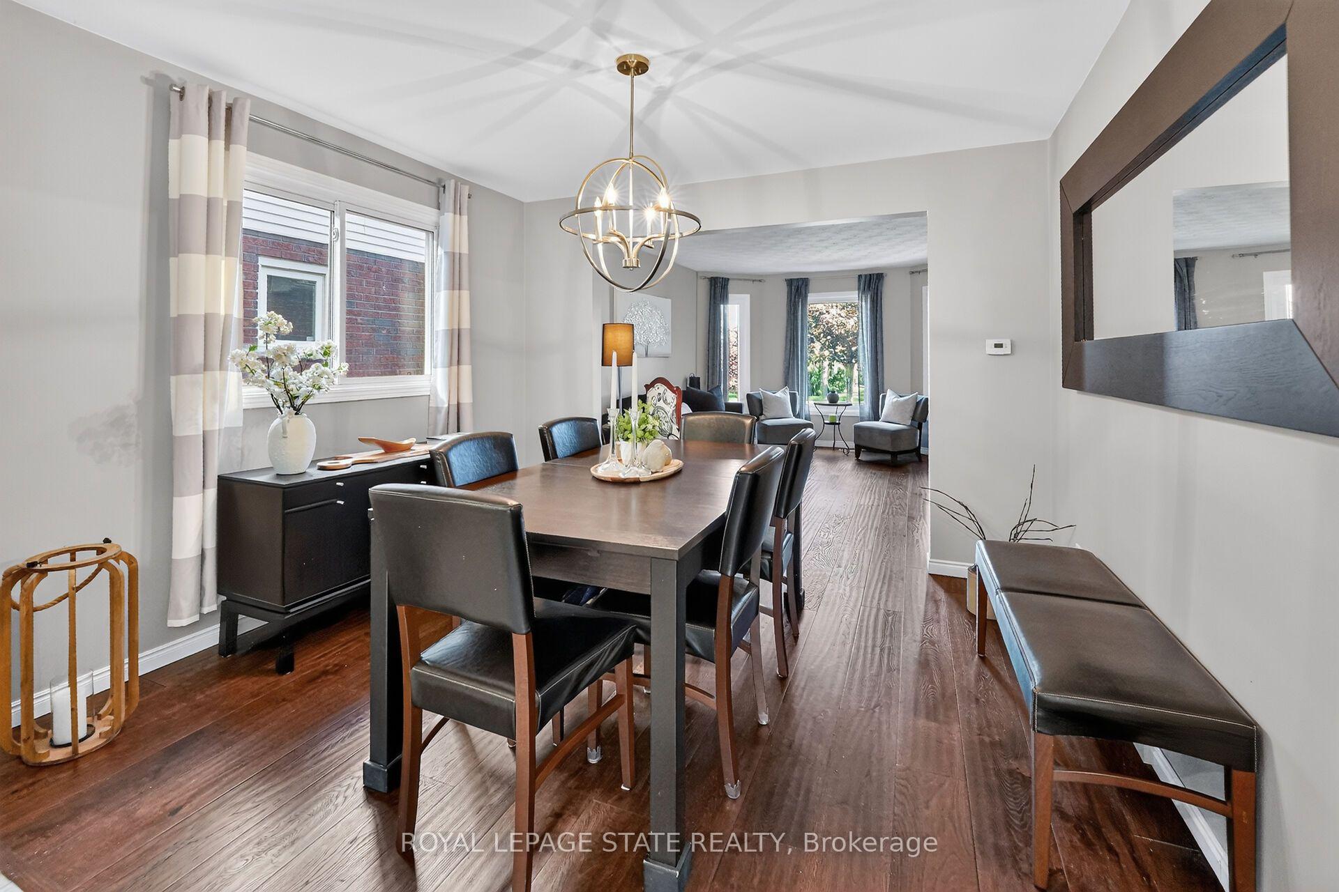 Photo 10 of 31 Princess Boulevard, Grimsby, Grimsby Beach — HOMEH