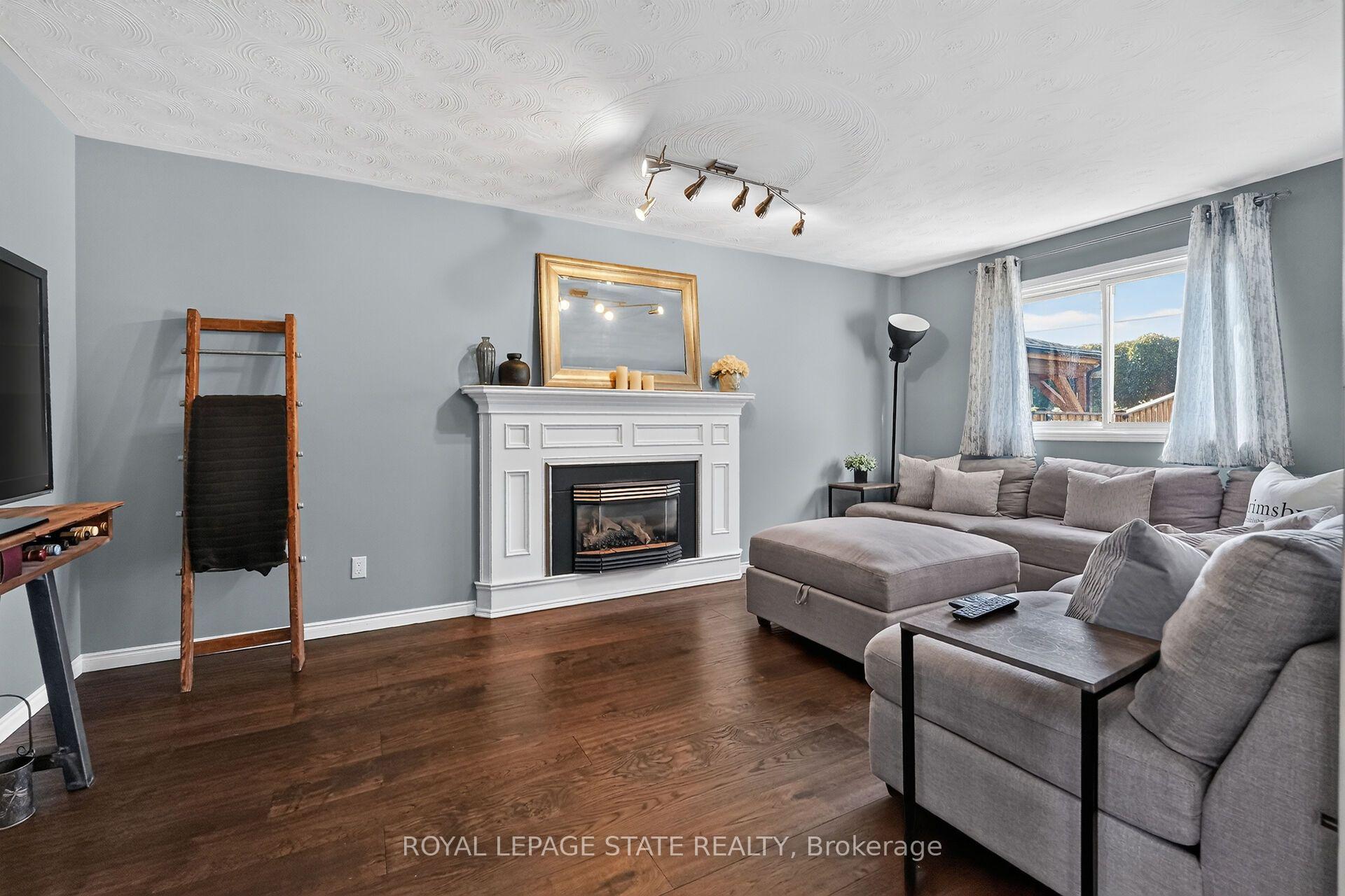 Photo 18 of 31 Princess Boulevard, Grimsby, Grimsby Beach — HOMEH