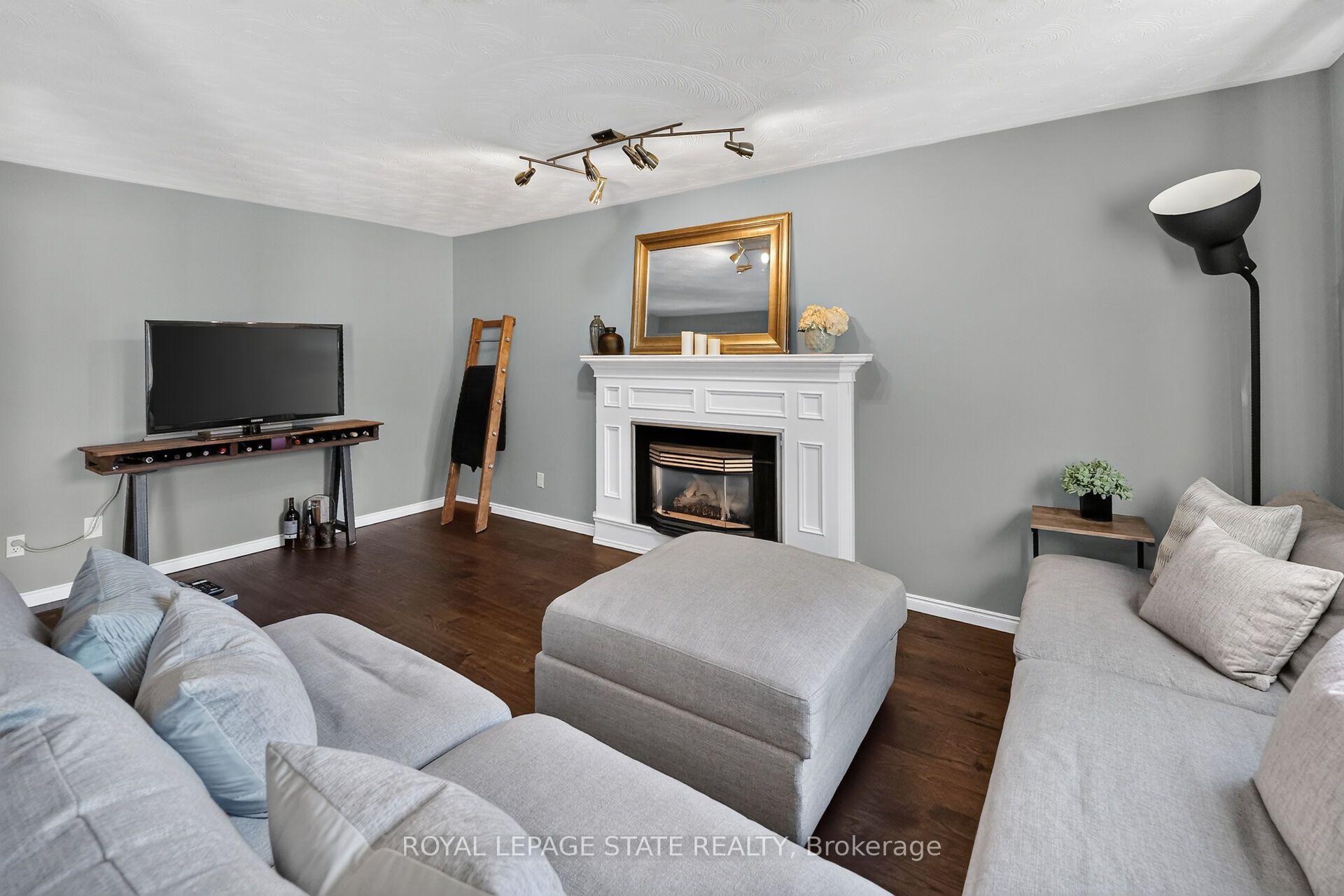 Photo 20 of 31 Princess Boulevard, Grimsby, Grimsby Beach — HOMEH