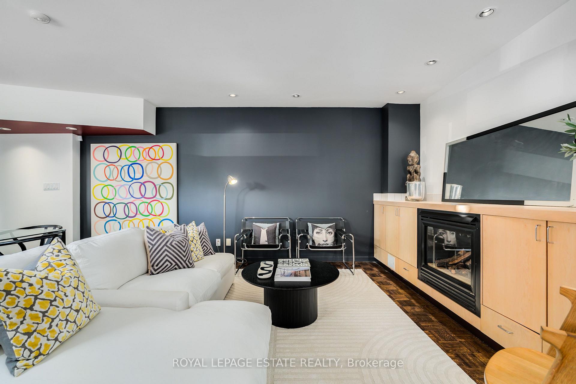 Photo 9 of 61 Seaton Street, Toronto, Moss Park — HOMEH