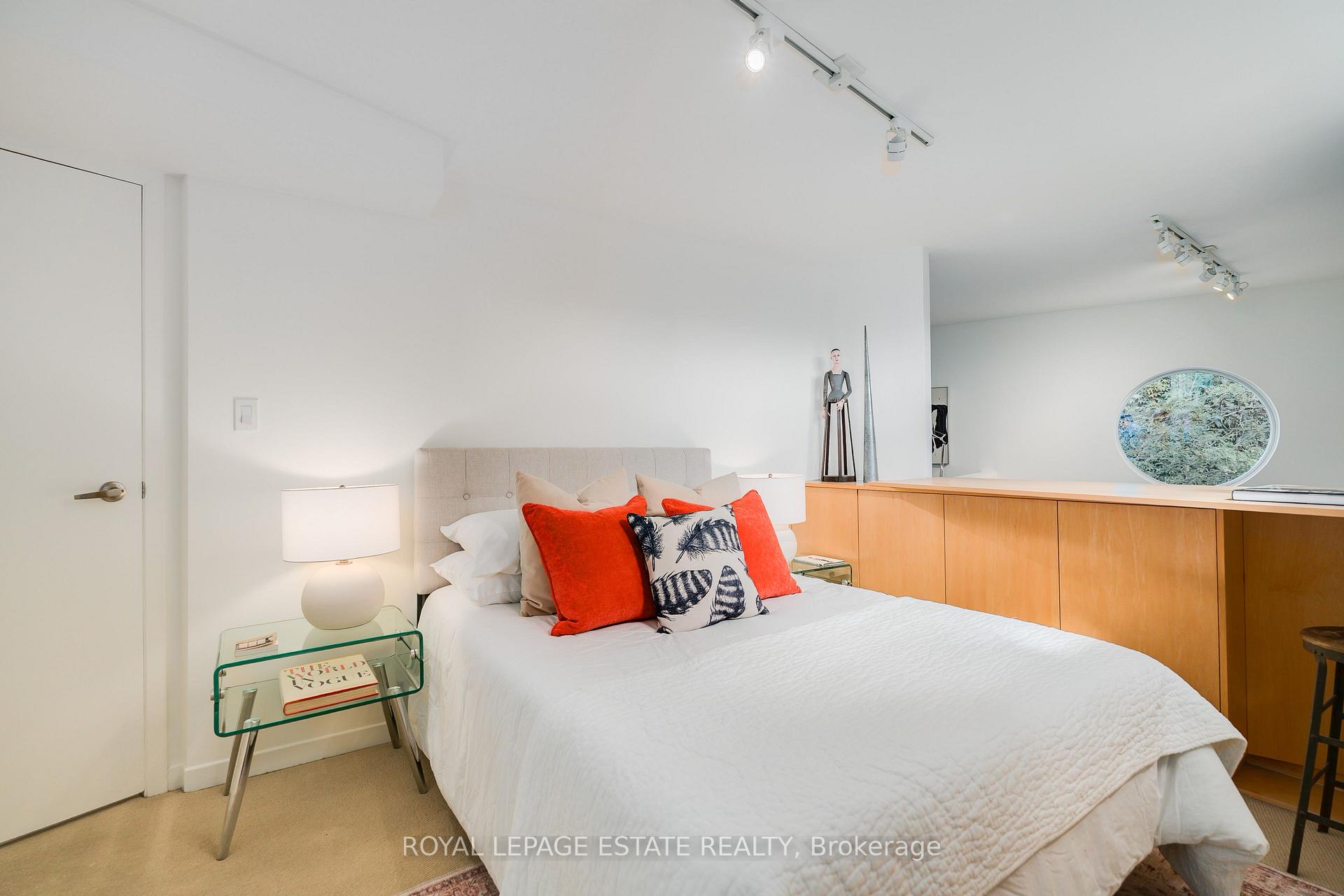 Photo 18 of 61 Seaton Street, Toronto, Moss Park — HOMEH