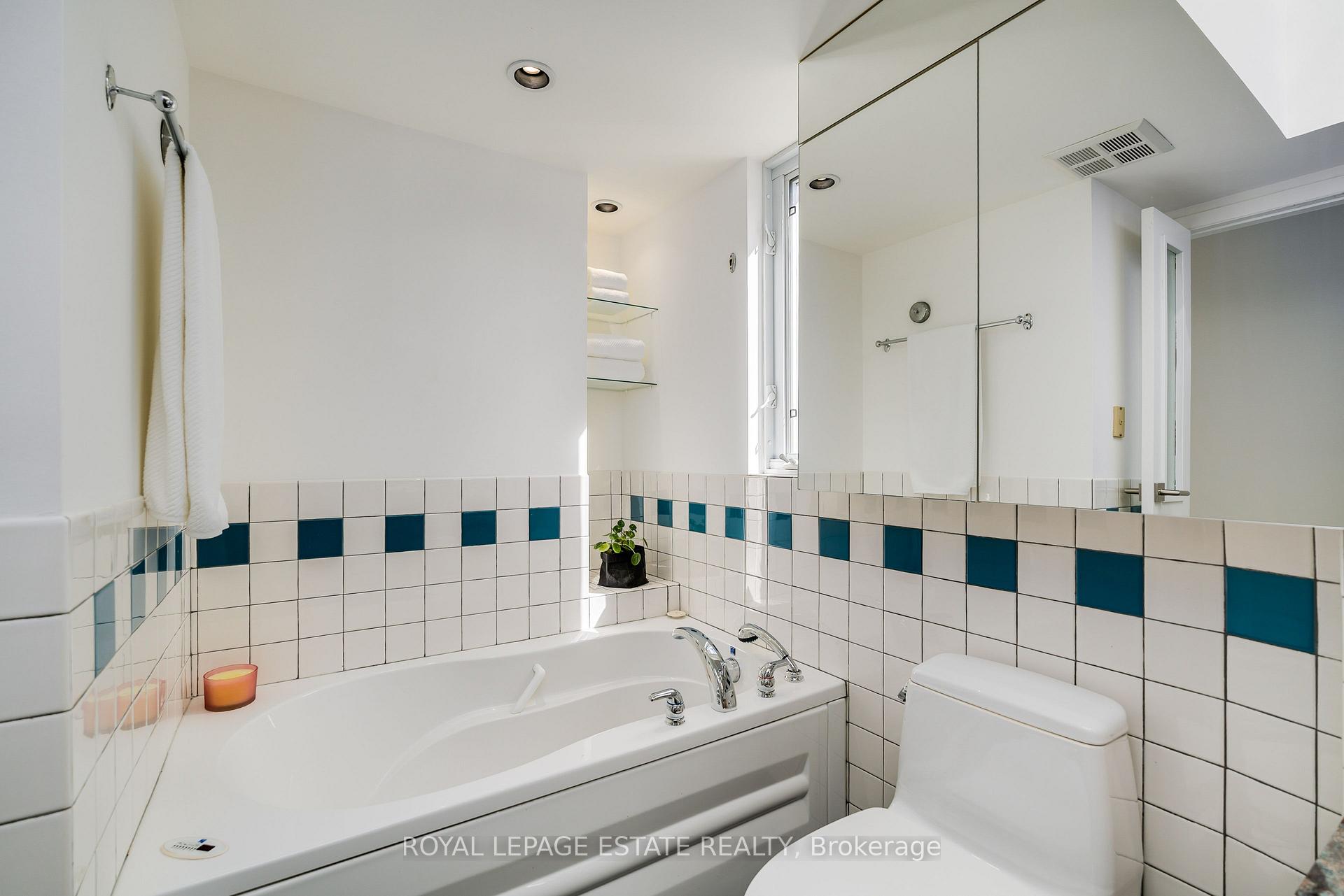 Photo 33 of 61 Seaton Street, Toronto, Moss Park — HOMEH