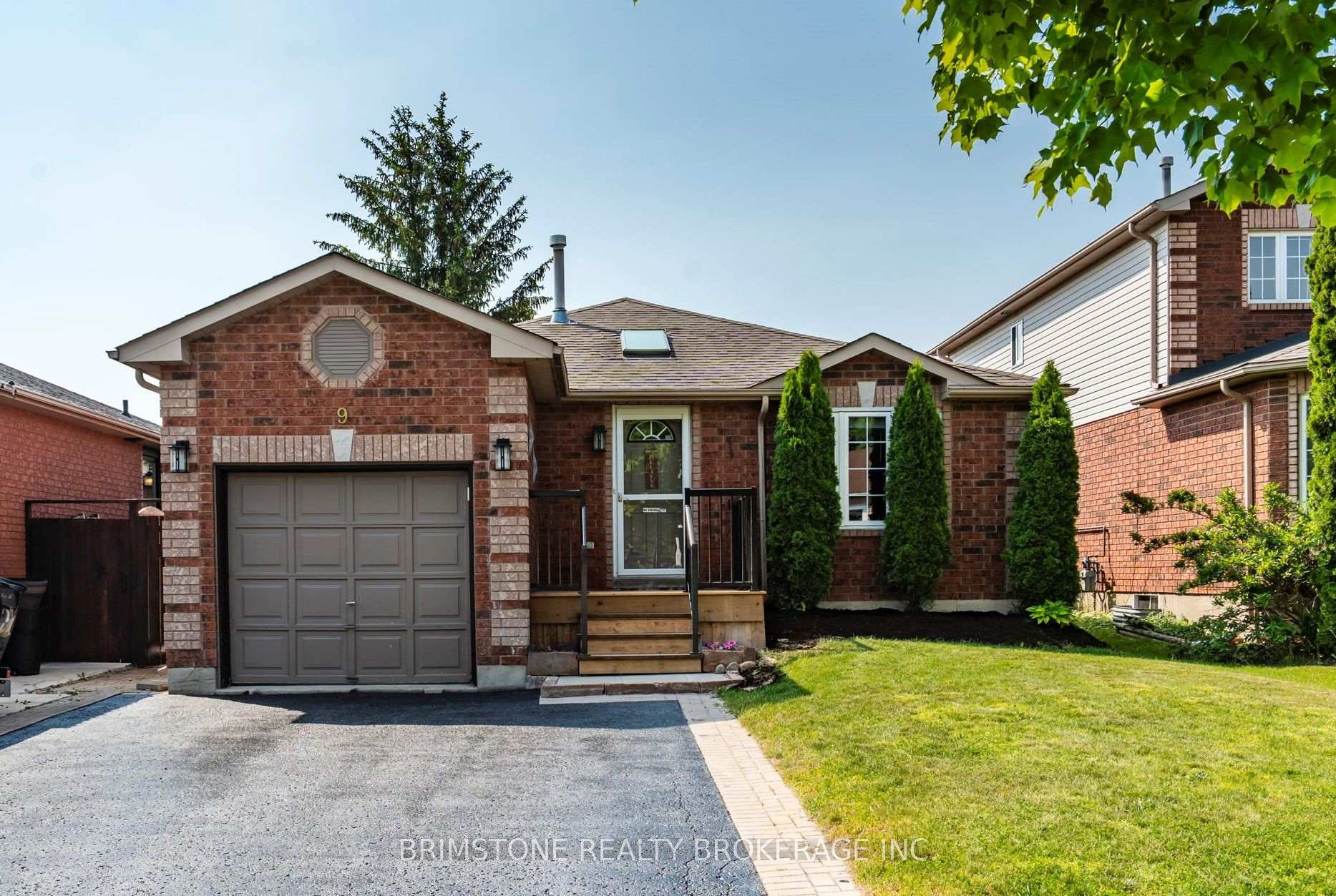 Photo 1 of 9 Holly Meadow Road, Barrie, Holly — HOMEH