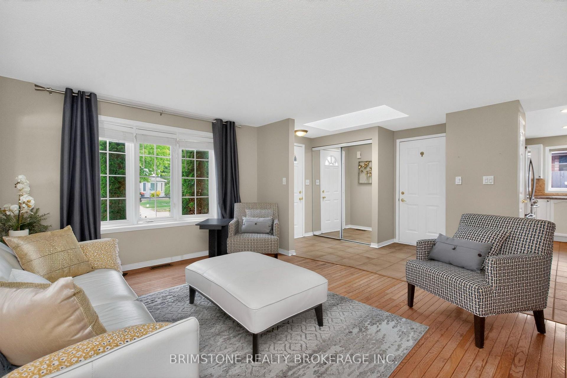 Photo 16 of 9 Holly Meadow Road, Barrie, Holly — HOMEH