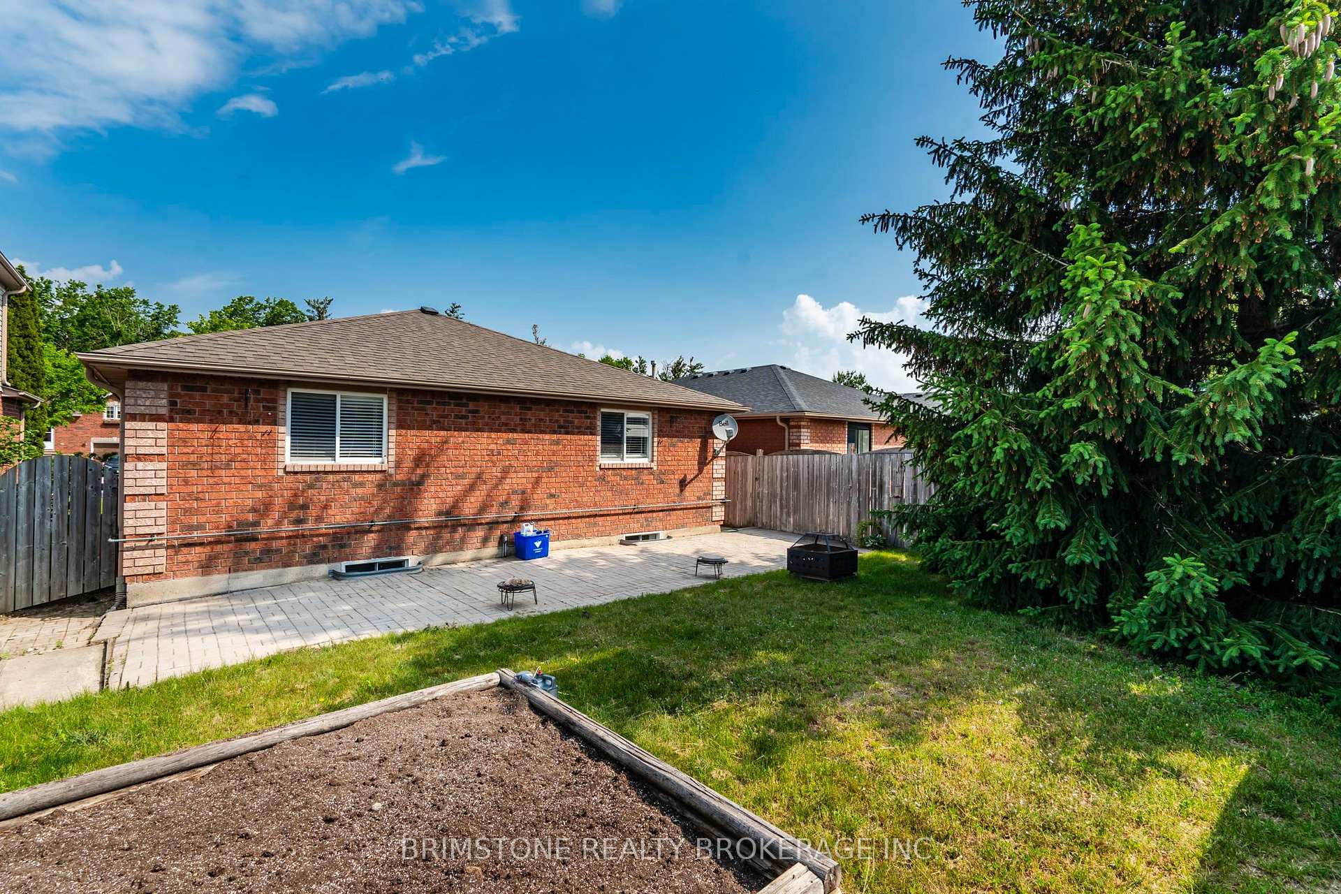 Photo 41 of 9 Holly Meadow Road, Barrie, Holly — HOMEH