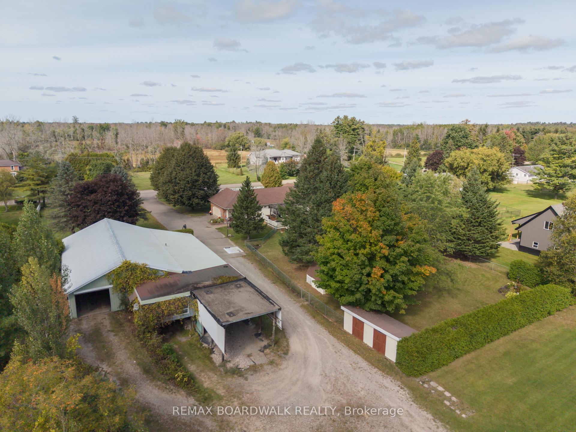 Photo 6 of 2725 Mcintosh Road, Augusta, Augusta Twp — HOMEH