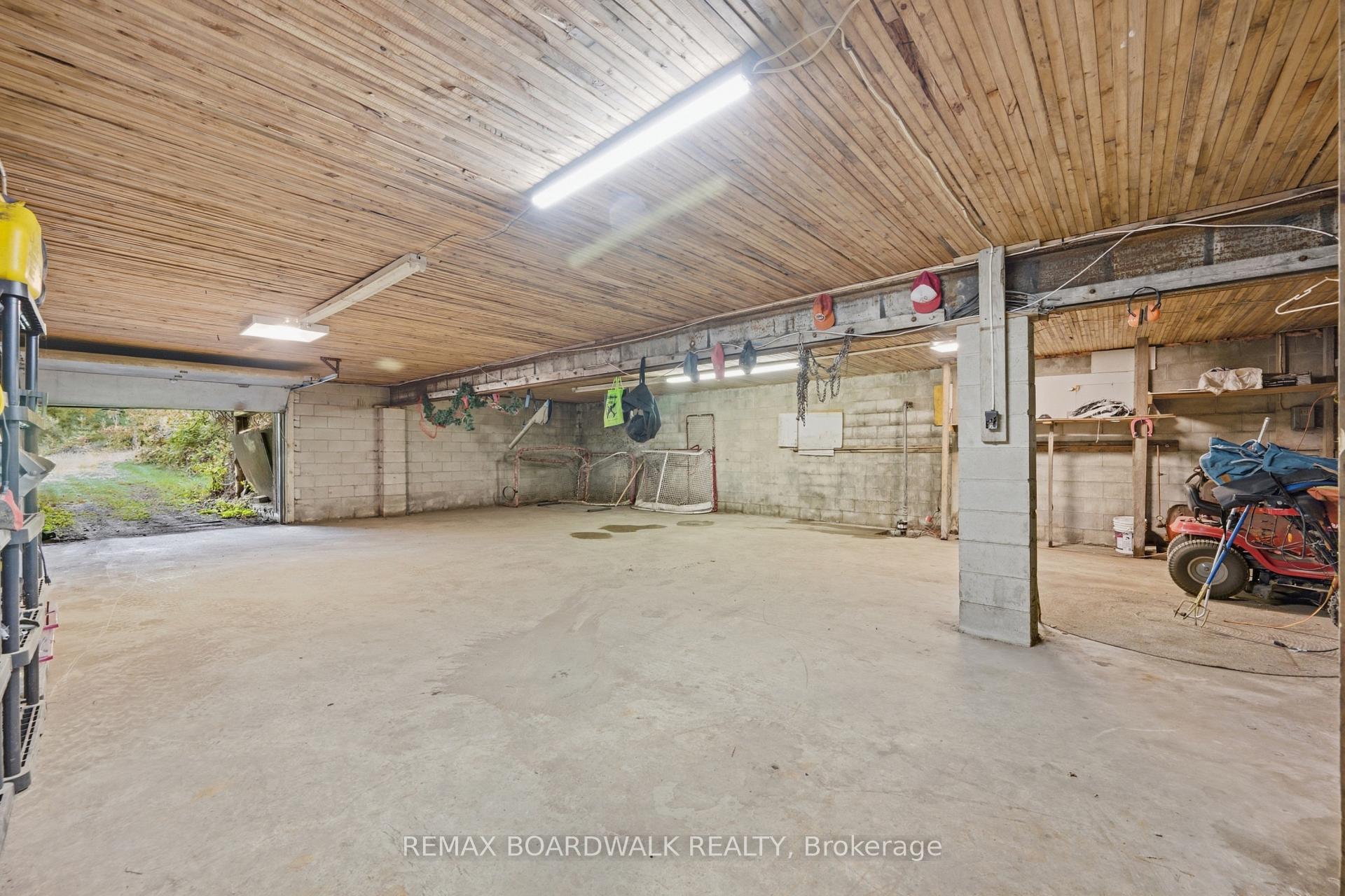 Photo 22 of 2725 Mcintosh Road, Augusta, Augusta Twp — HOMEH