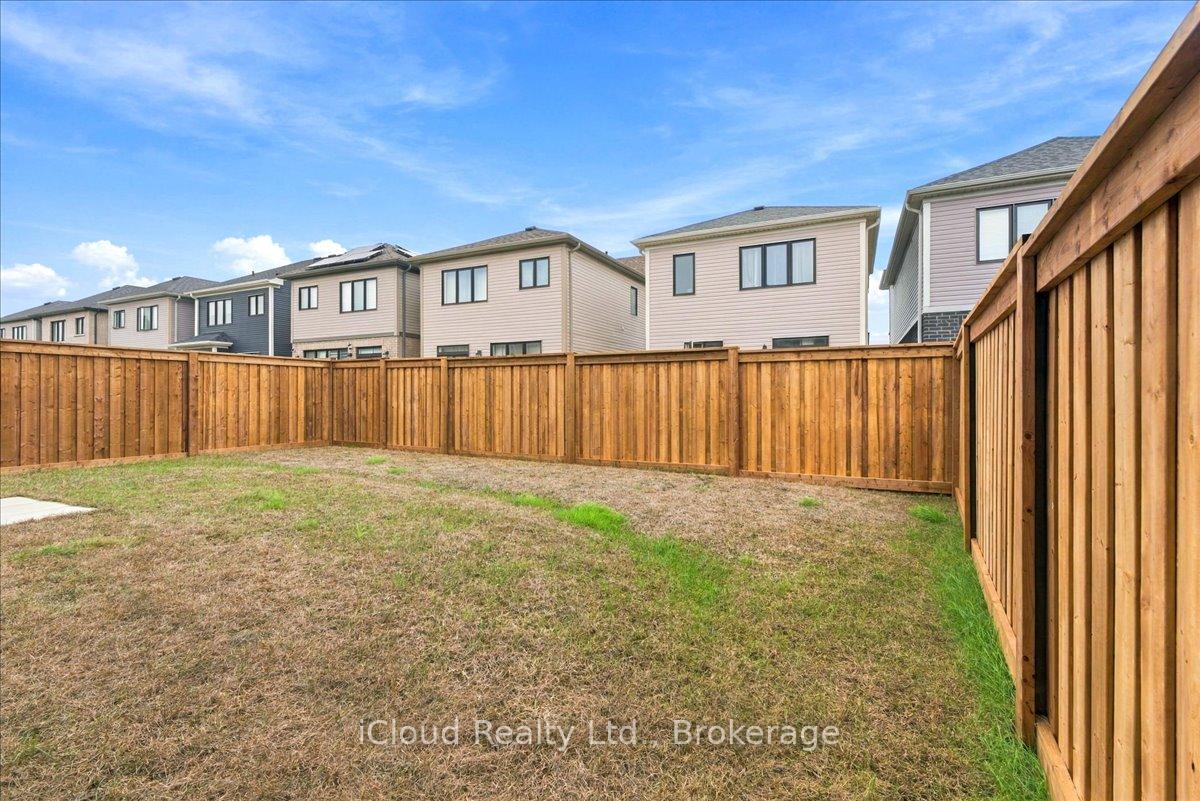 Photo 31 of 47 Wintergreen Crescent, Out of Area — HOMEH