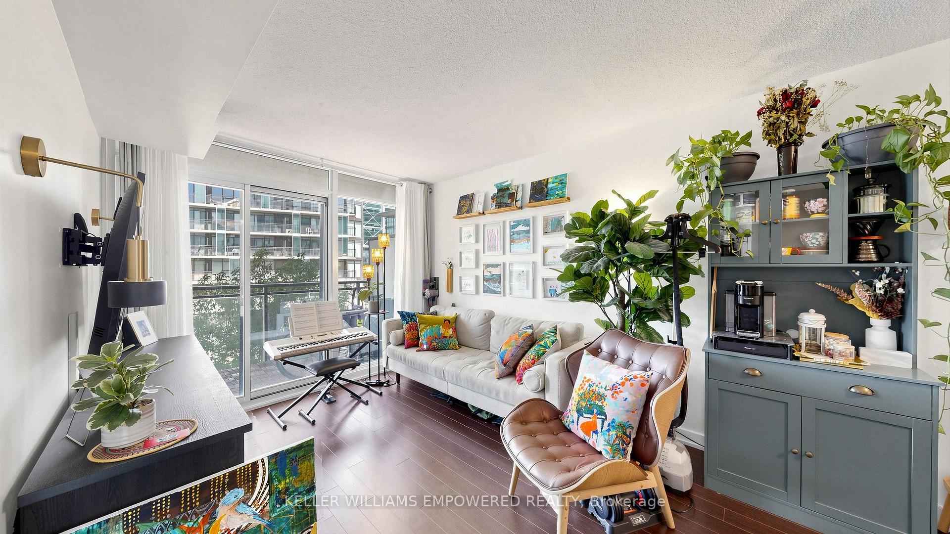 Photo 4 of Unit 539, 8 Telegram Mews, Toronto, Waterfront Communities — HOMEH