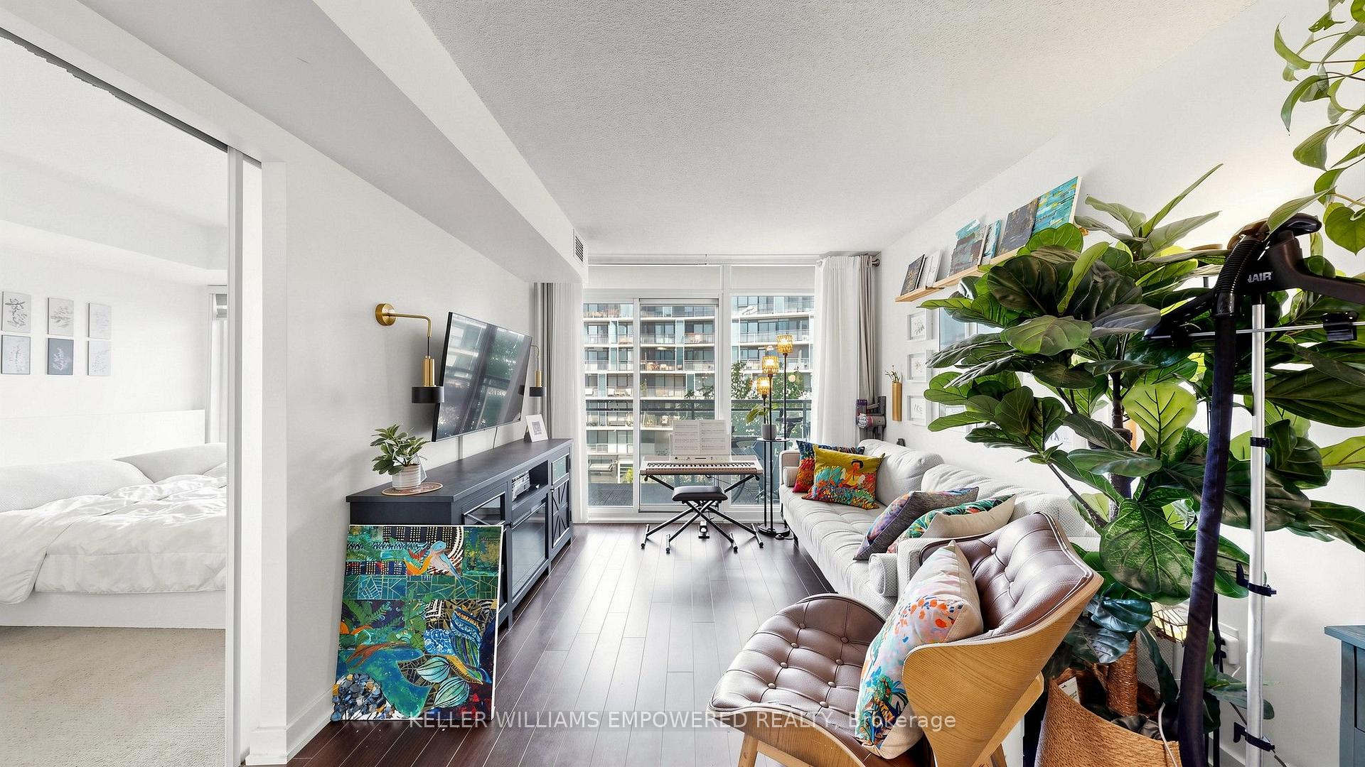 Photo 11 of Unit 539, 8 Telegram Mews, Toronto, Waterfront Communities — HOMEH