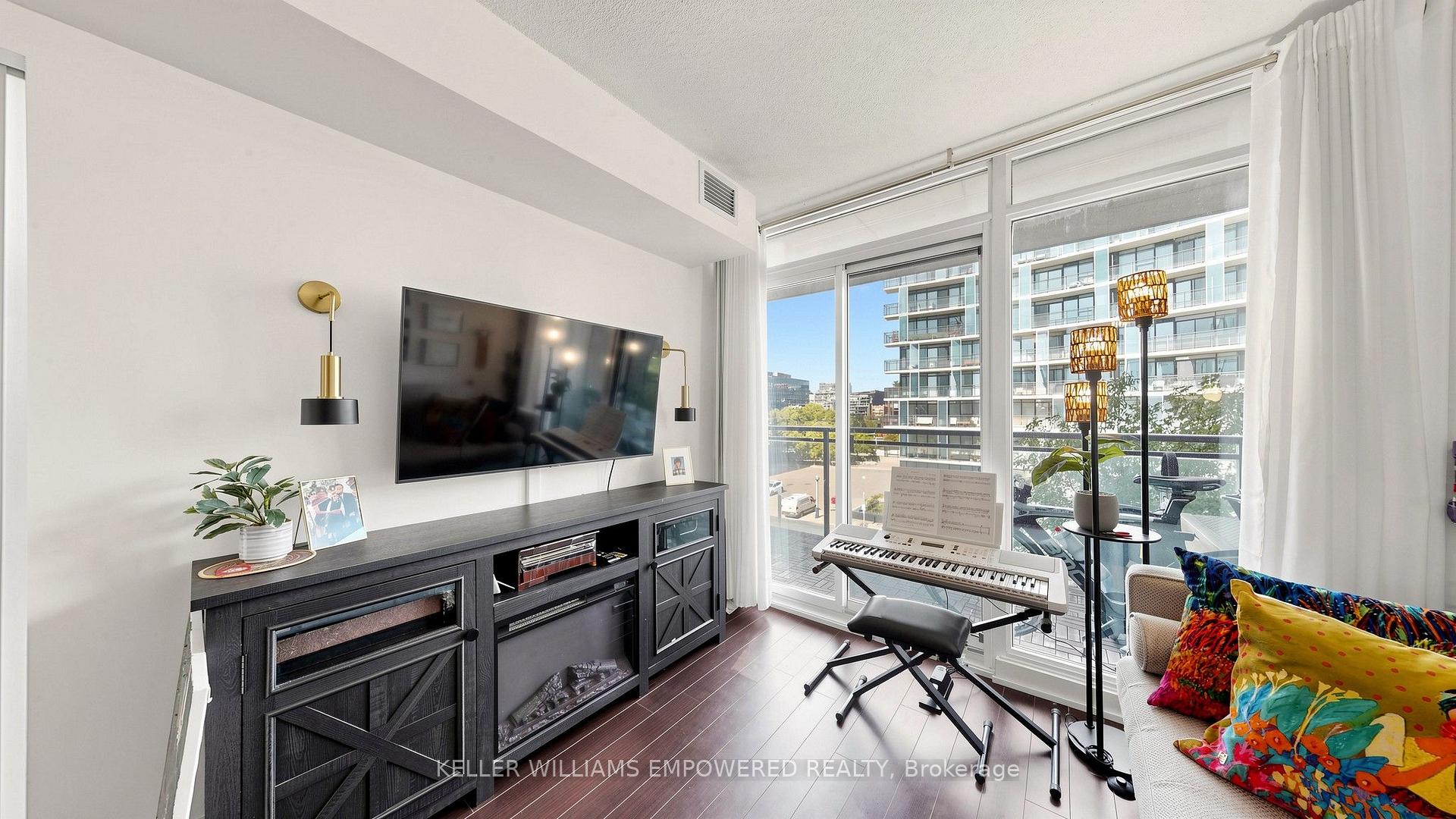 Photo 15 of Unit 539, 8 Telegram Mews, Toronto, Waterfront Communities — HOMEH