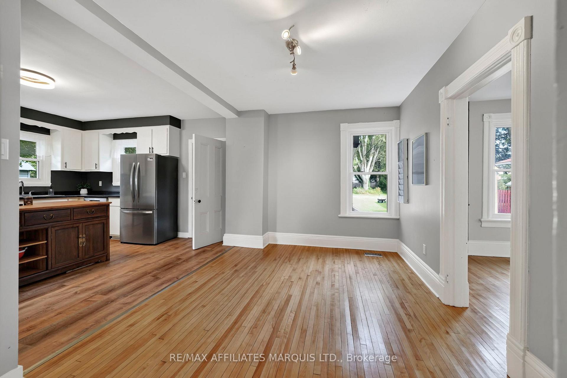 Photo 9 of 229 4th Street E, Cornwall, Cornwall — HOMEH