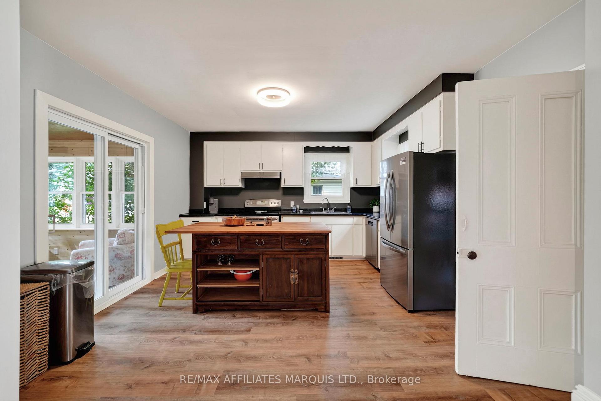 Photo 13 of 229 4th Street E, Cornwall, Cornwall — HOMEH