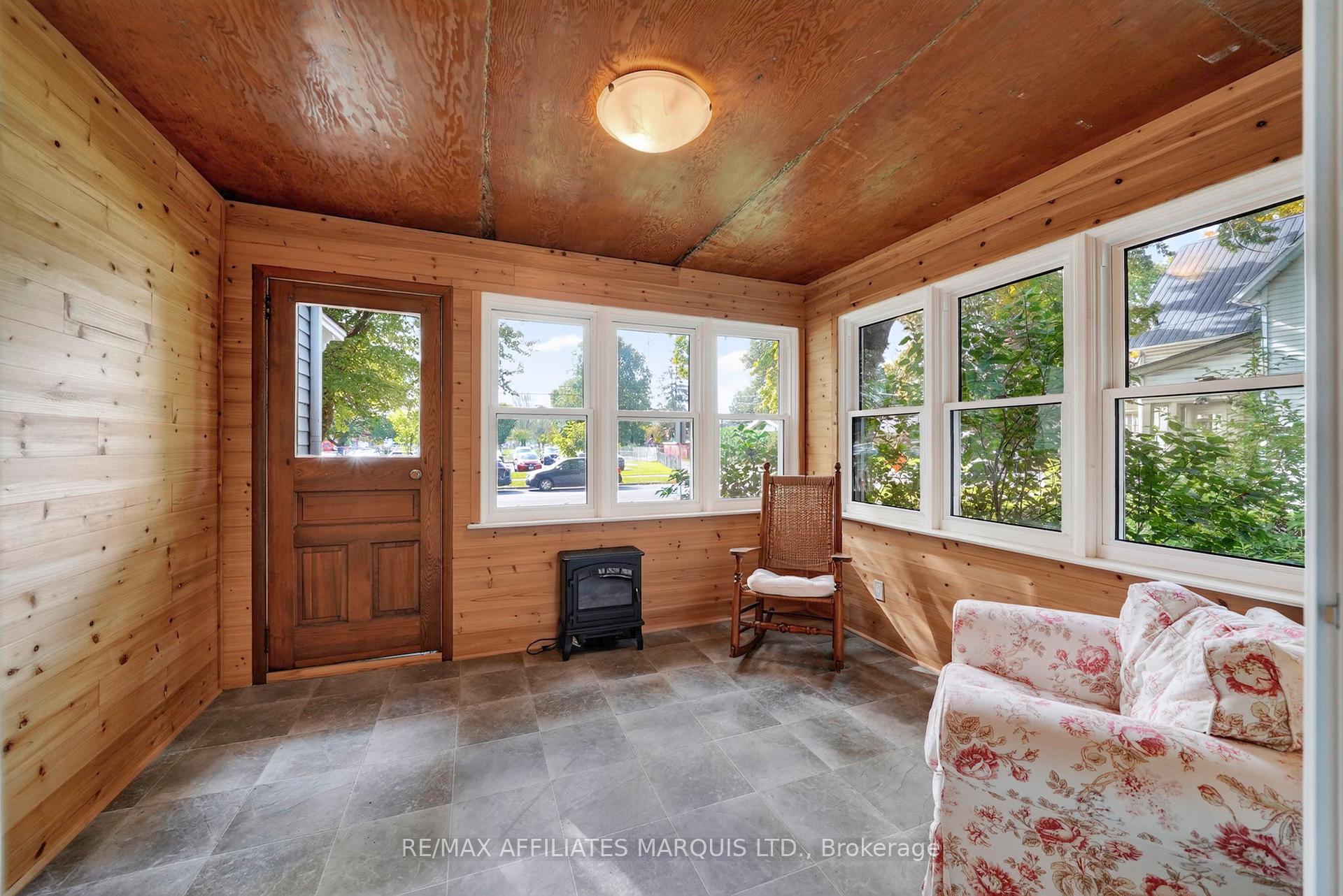 Photo 18 of 229 4th Street E, Cornwall, Cornwall — HOMEH