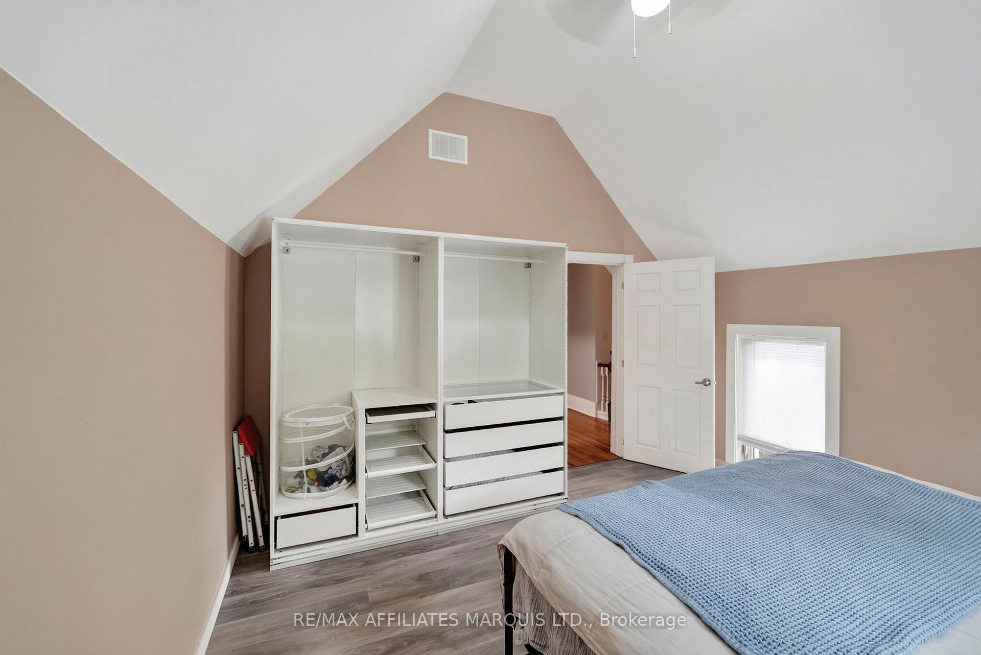 Photo 23 of 229 4th Street E, Cornwall, Cornwall — HOMEH