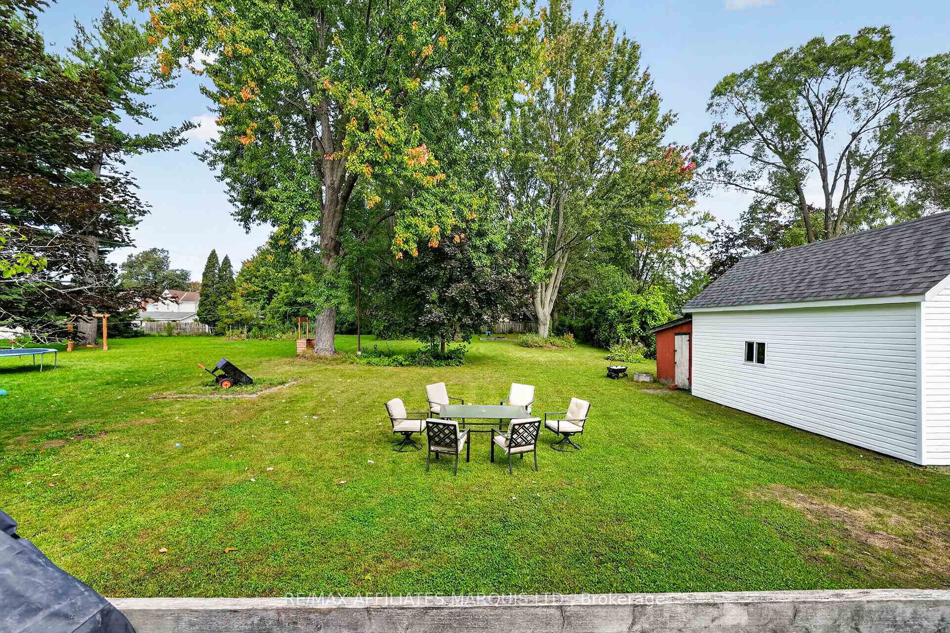 Photo 33 of 229 4th Street E, Cornwall, Cornwall — HOMEH