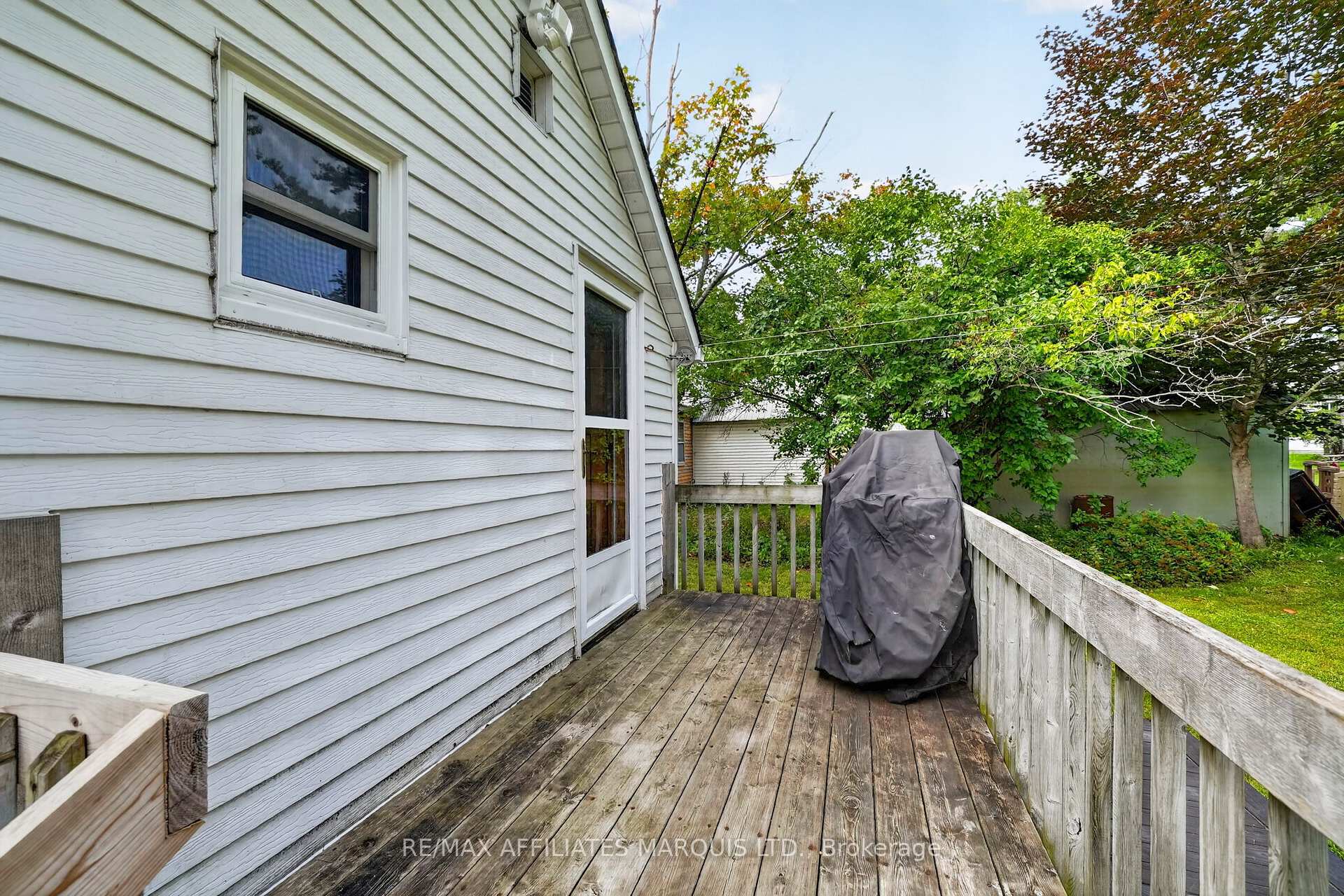 Photo 34 of 229 4th Street E, Cornwall, Cornwall — HOMEH