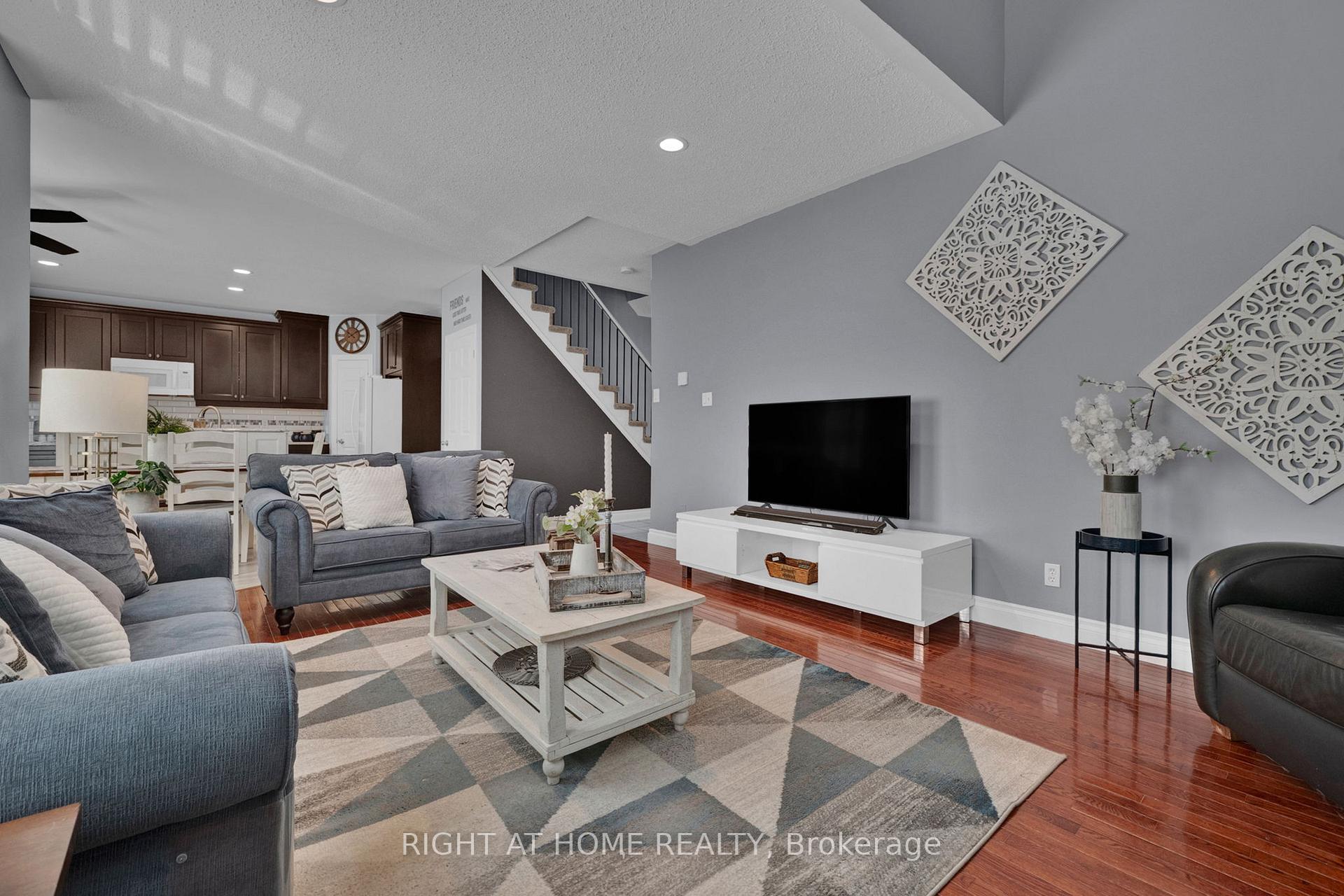 Photo 9 of 75 Auburn Lane, Clarington, Courtice — HOMEH
